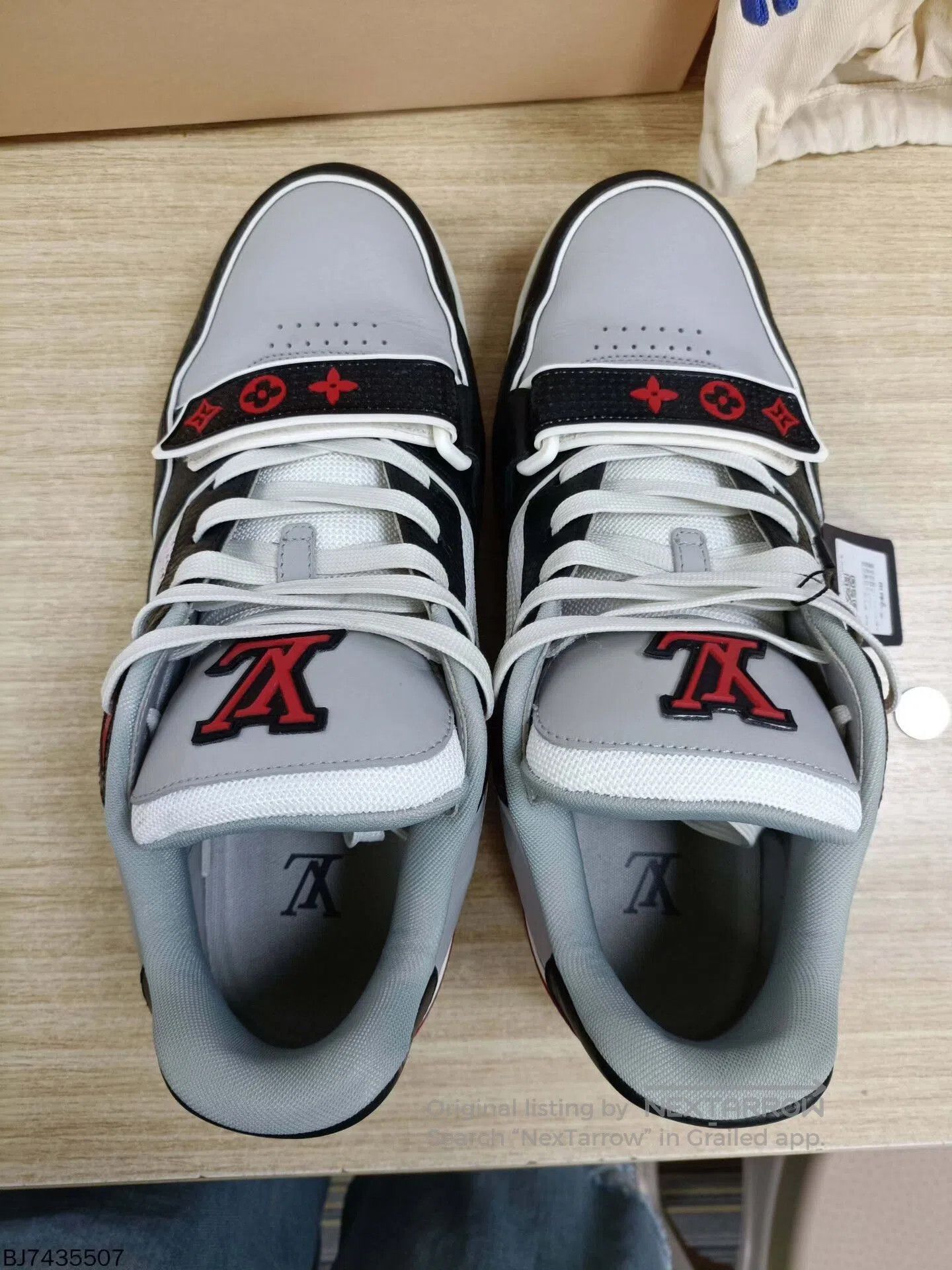 Louis Vuitton louis vuitton trainer low-top casual shoes. Size US 8 / EU 41 - 3 Thumbnail