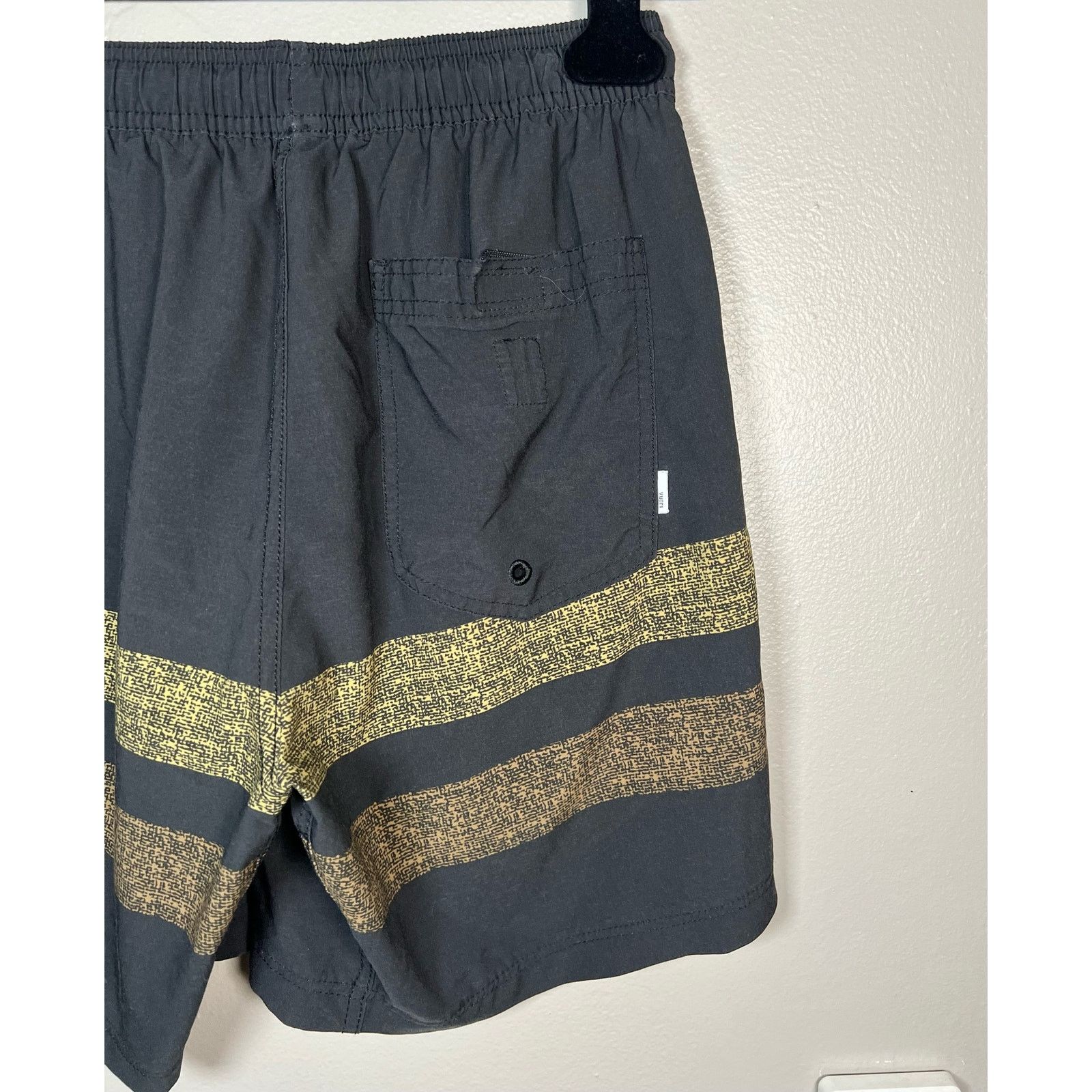 Vuori Vuori Kore Short | Black Saffron Texture size S Size US 28 / EU 44 - 4 Thumbnail