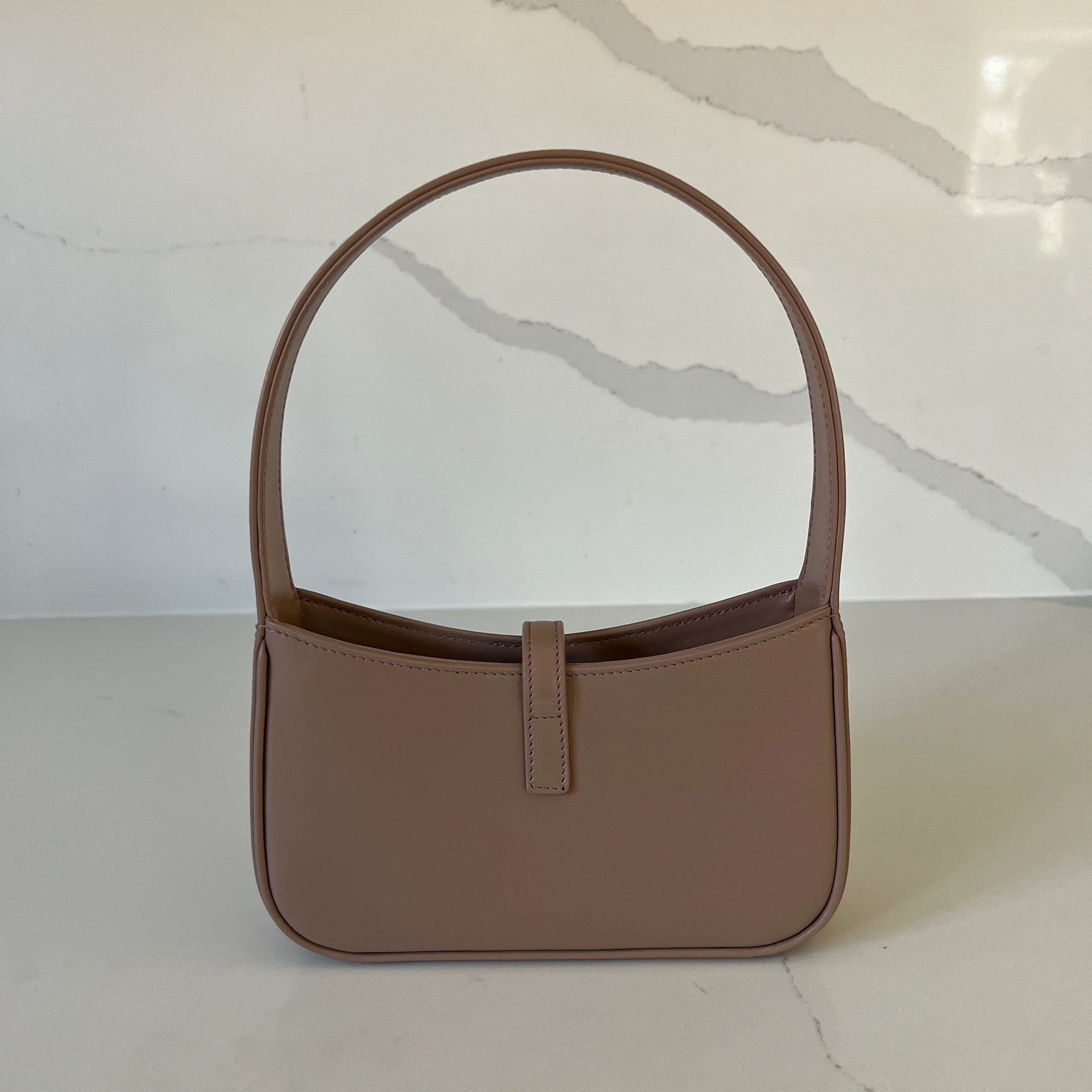 Saint Laurent Paris o1s1wg110924 Size: OS / Mini 5 À7 Leather Hobo Bag Rosy Sand Size ONE SIZE - 2 Thumbnail