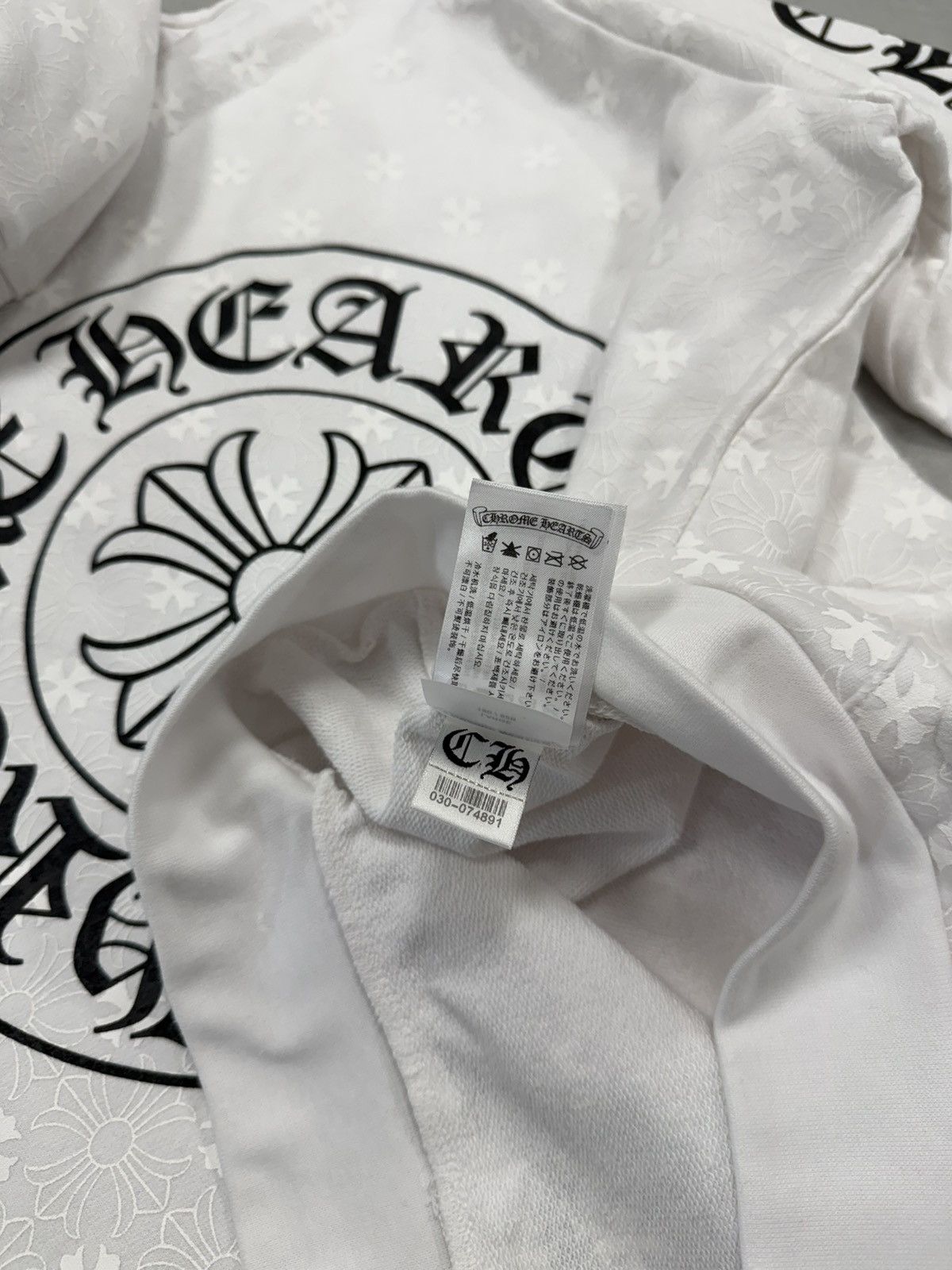 Chrome Hearts Chrome Hearts Monogram Vertical Horseshoe Hoodie White Large Size US L / EU 52-54 / 3 - 9 Thumbnail