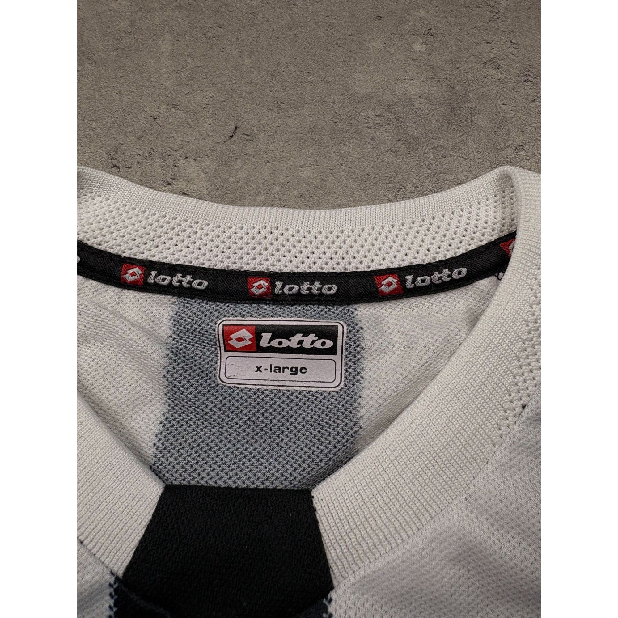 Other Juventus Lotto Tamoil Jersey Shirt Kit 2003-04 Home Men's XL Size US XL / EU 56 / 4 - 6 Thumbnail