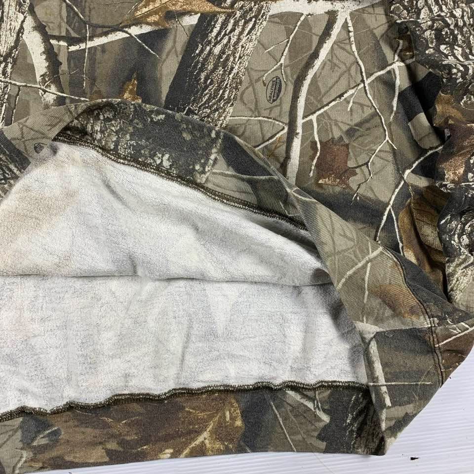 Carhartt × Vintage Crazy Vintage Faded Carhartt Style Realtree Camo Crewneck Size US XXL / EU 58 / 5 - 4 Thumbnail