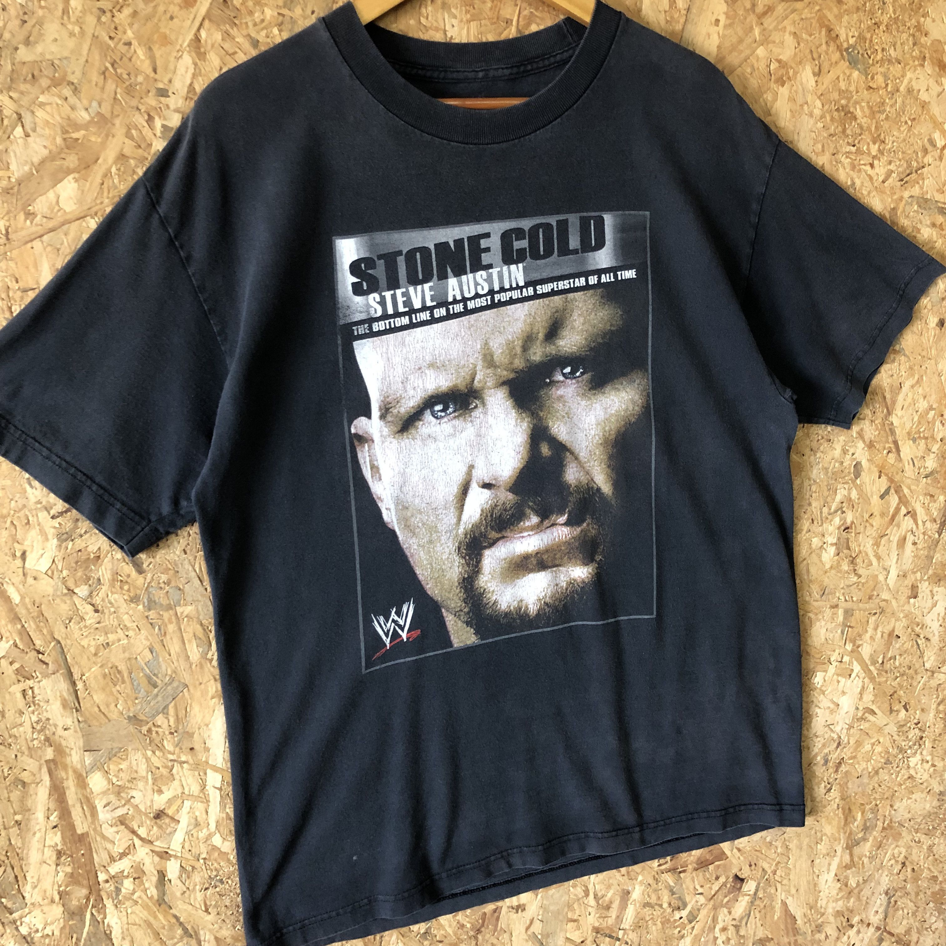WWE Vintage Distressed WWE Stone Cold Steve Austin TShirt L Size Size US L / EU 52-54 / 3 - 3 Thumbnail