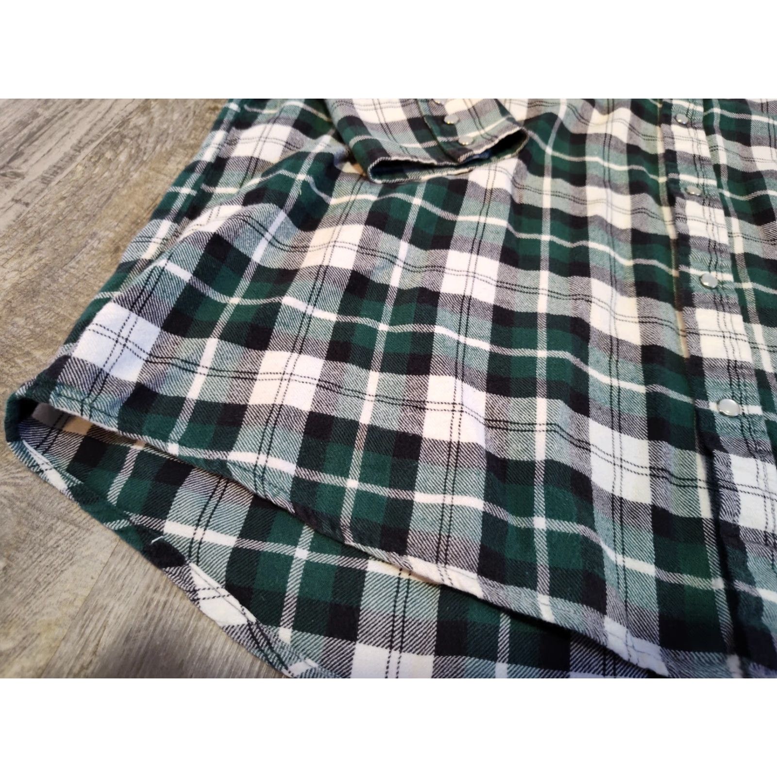 Vintage VINTAGE Big Mac Plaid Snap Shirt XLT Green Long Sleeve Big & Tall Mens Size US XL / EU 56 / 4 - 2 Thumbnail