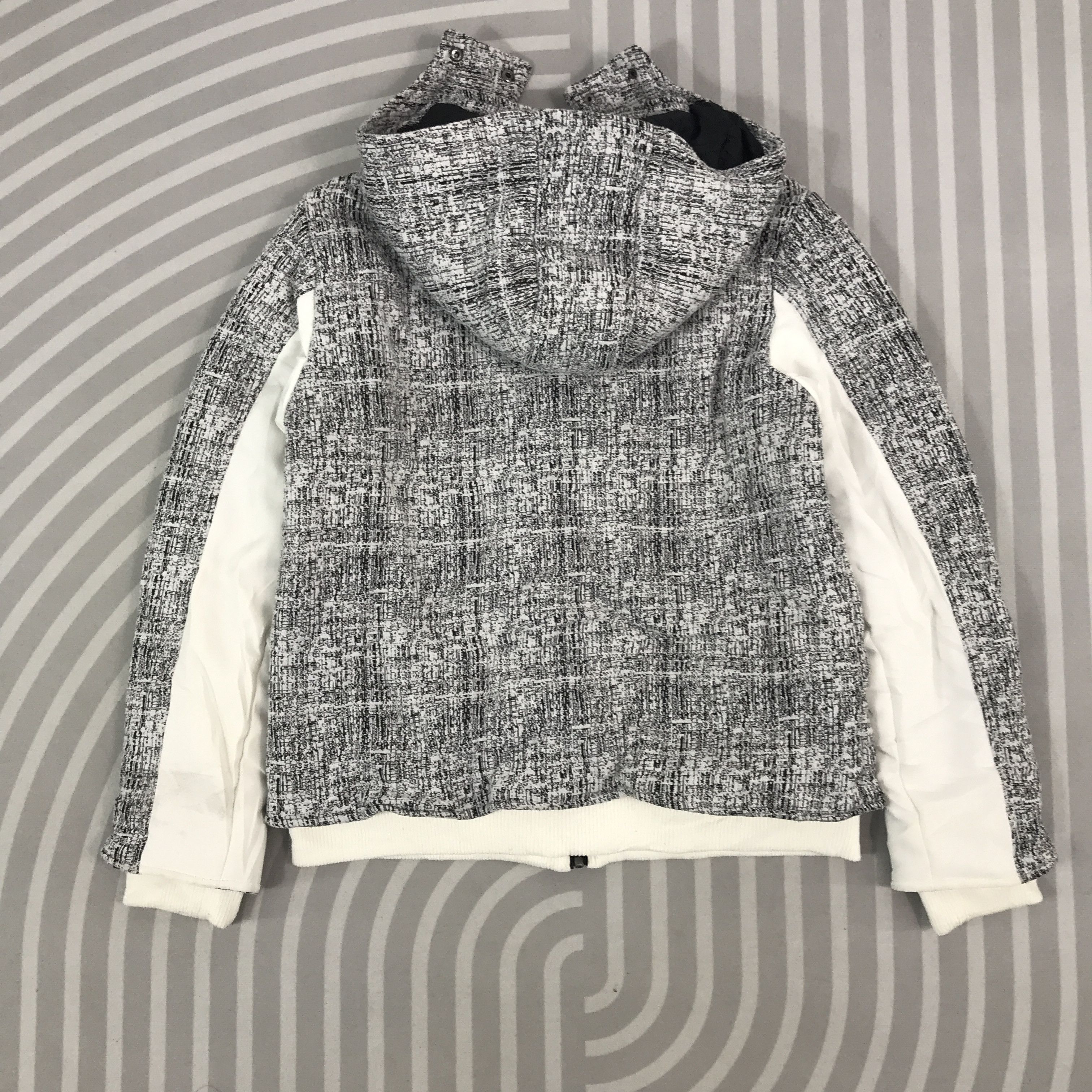 In The Attic × Japanese Brand × Vintage Vintage In the attic Japan puffer Hoodie Jacket Size US M / EU 48-50 / 2 - 3 Thumbnail