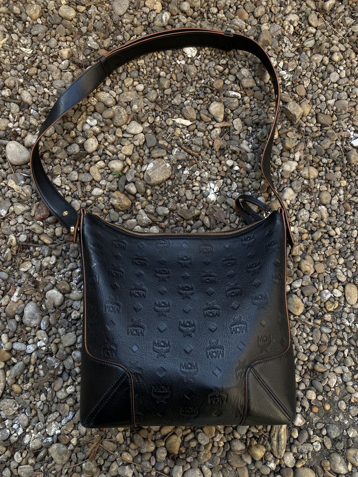 MCM MCM Klara Purse Hobo Bag Size ONE SIZE - 2 Thumbnail