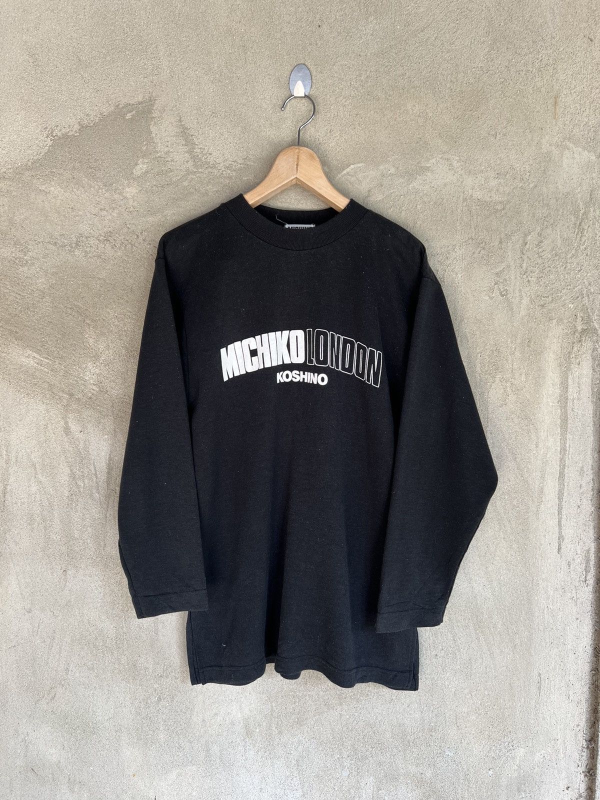 Michiko Koshino × Michiko Koshino London Michiko Koshino London Spell Out Sweatshirt Size US M / EU 48-50 / 2 - 2 Thumbnail