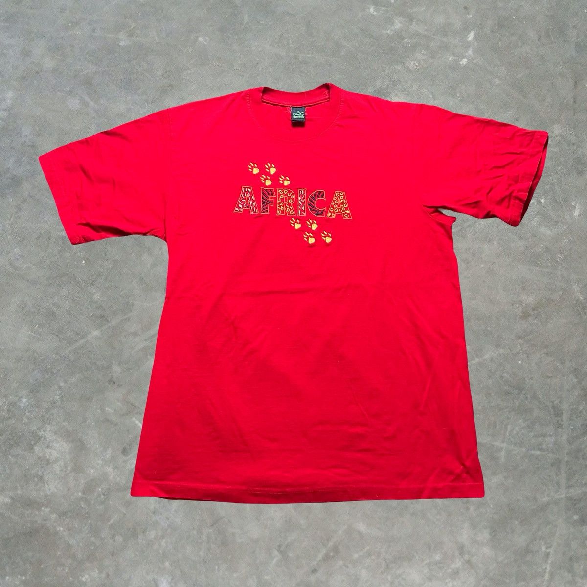 Vintage Vintage Africa Embroidered Graphic T Shirt Size US XL / EU 56 / 4 - 2 Thumbnail