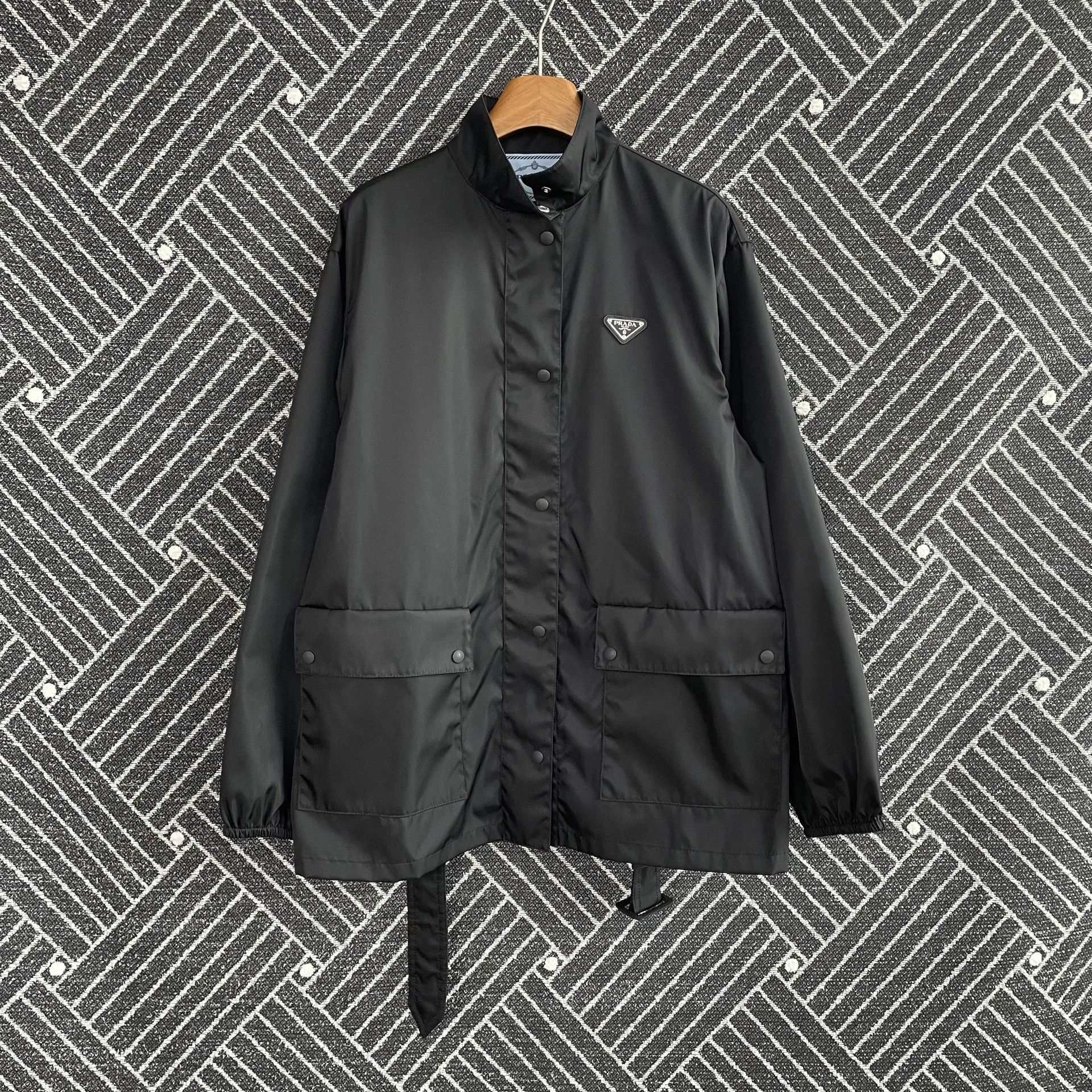 Prada PRADA SS23 Logo Stand Collar Waist Women's Black Jacket Size XS / US 0-2 / IT 36-38 - 1 Thumbnail