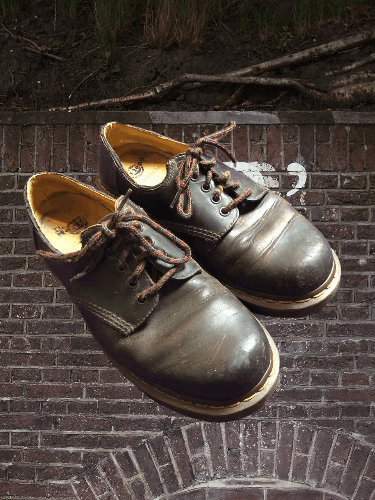 Dr. Martens DR. MARTENS LACE UP HIPSTER DARK BROWN DISTRESSED Size US 10 / EU 43 - 1 Thumbnail