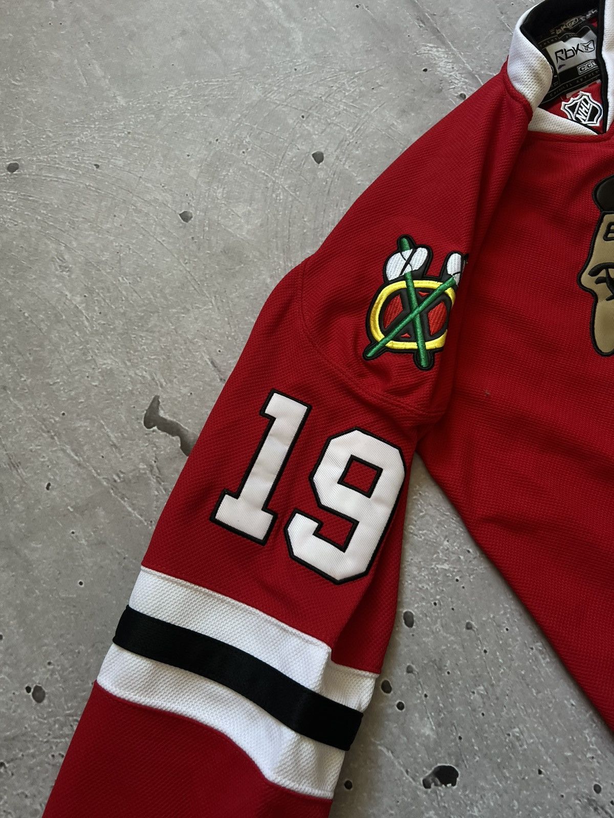 Reebok Chicago Blackhawks Jonathan Toews #19 Hockey Reebok Size 48 Size US M / EU 48-50 / 2 - 5 Thumbnail