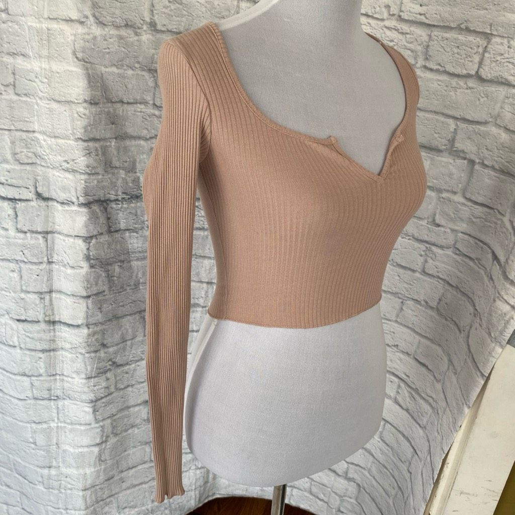 Other Now women XS crop top w/scoopneck to v-cut Longsleeve ribbed Size XS / US 0-2 / IT 36-38 - 3 Thumbnail