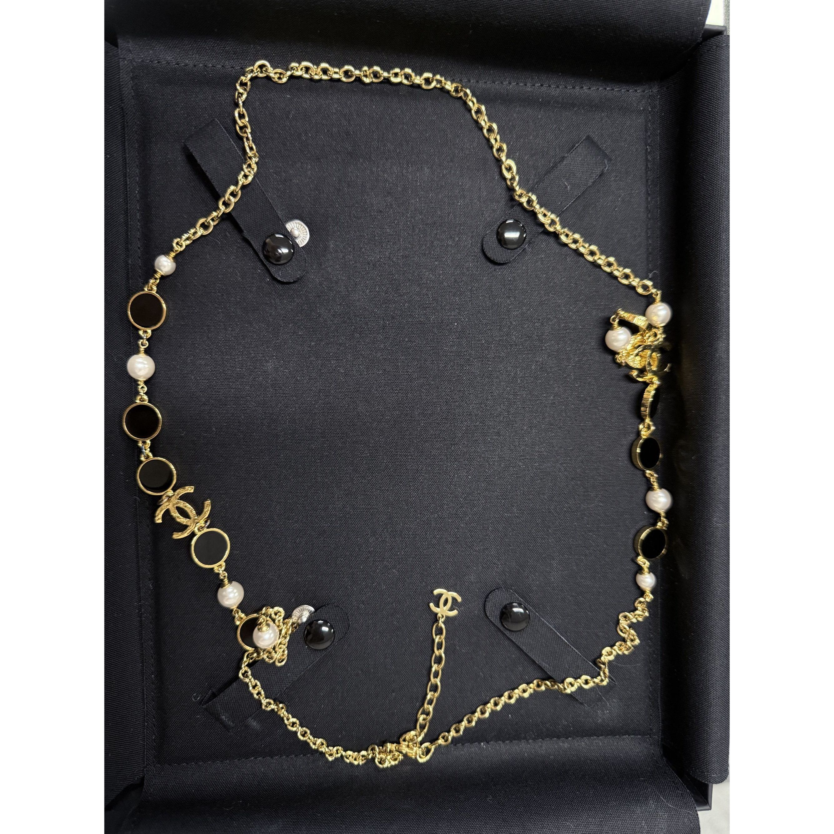 Chanel Chanel Gold-Tone Chain Necklace With Pearls & Black Accents Size ONE SIZE - 2 Thumbnail