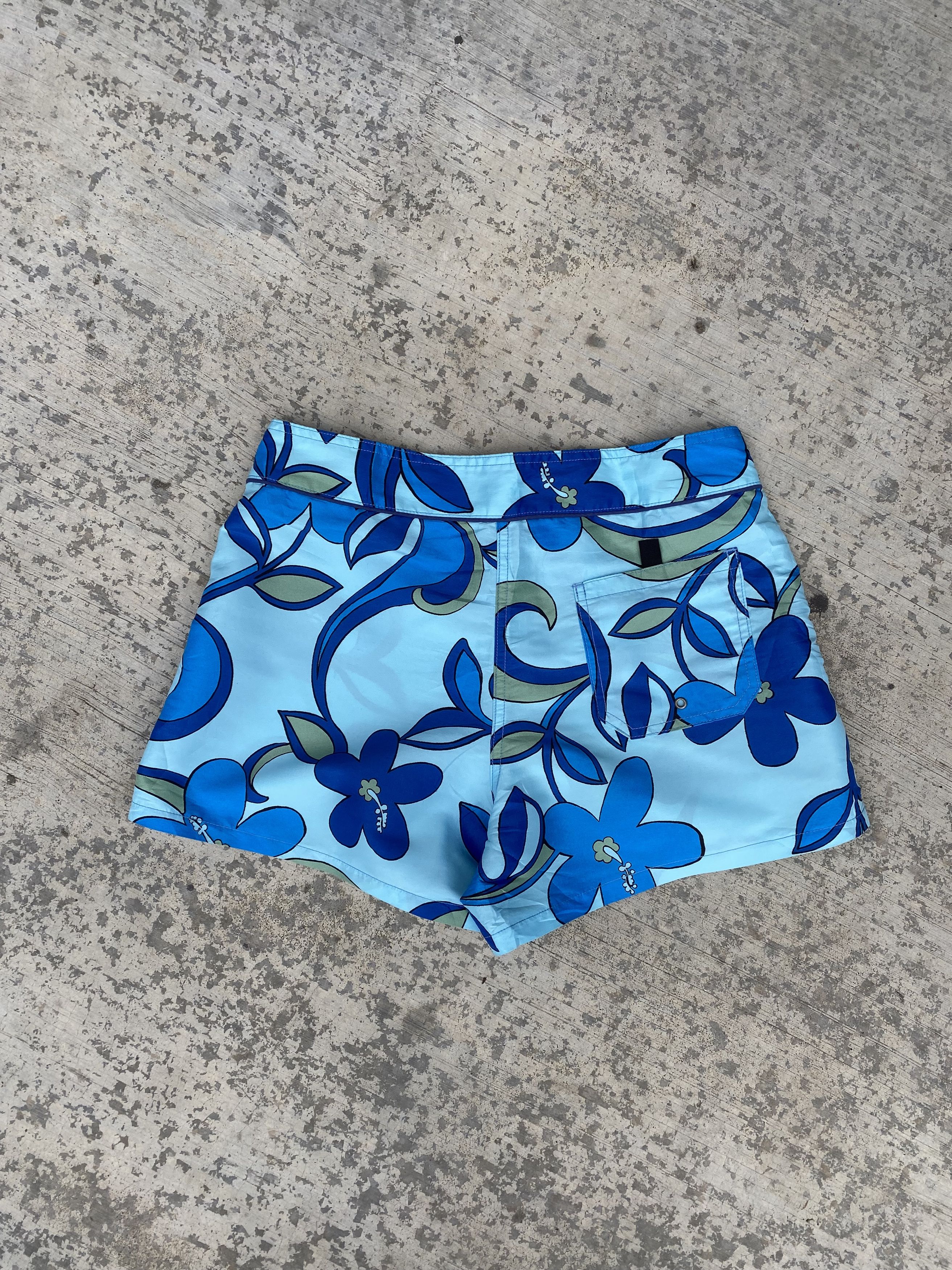 Japanese Brand Japanese brand ICB swim shorts Size US 28 / EU 44 - 2 Thumbnail