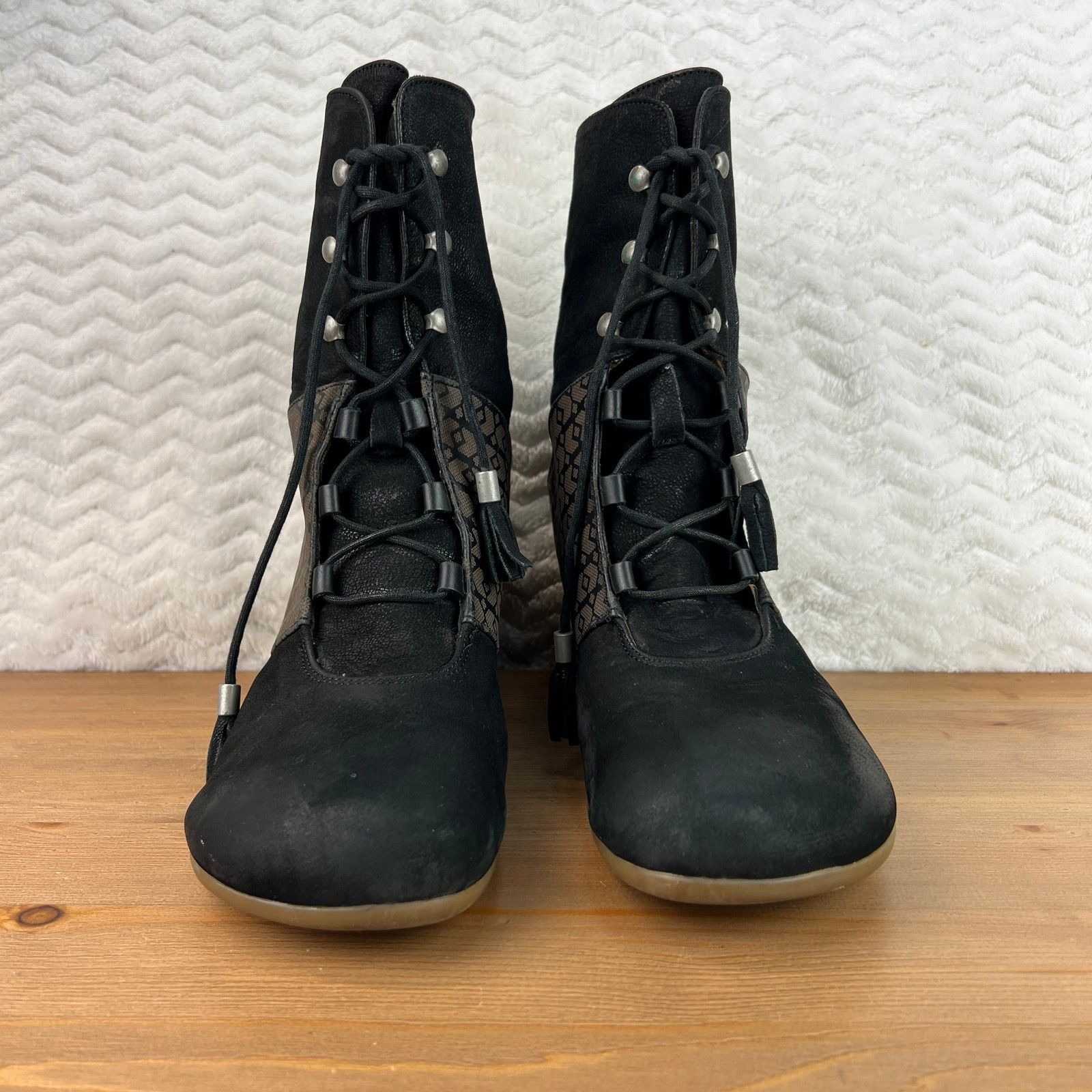 John Fluevog JOHN FLUEVOG OPERETTAS MARIETTA 7 SUEDE LEATHER BOOTS Discon Size US 7 / IT 37 - 3 Thumbnail