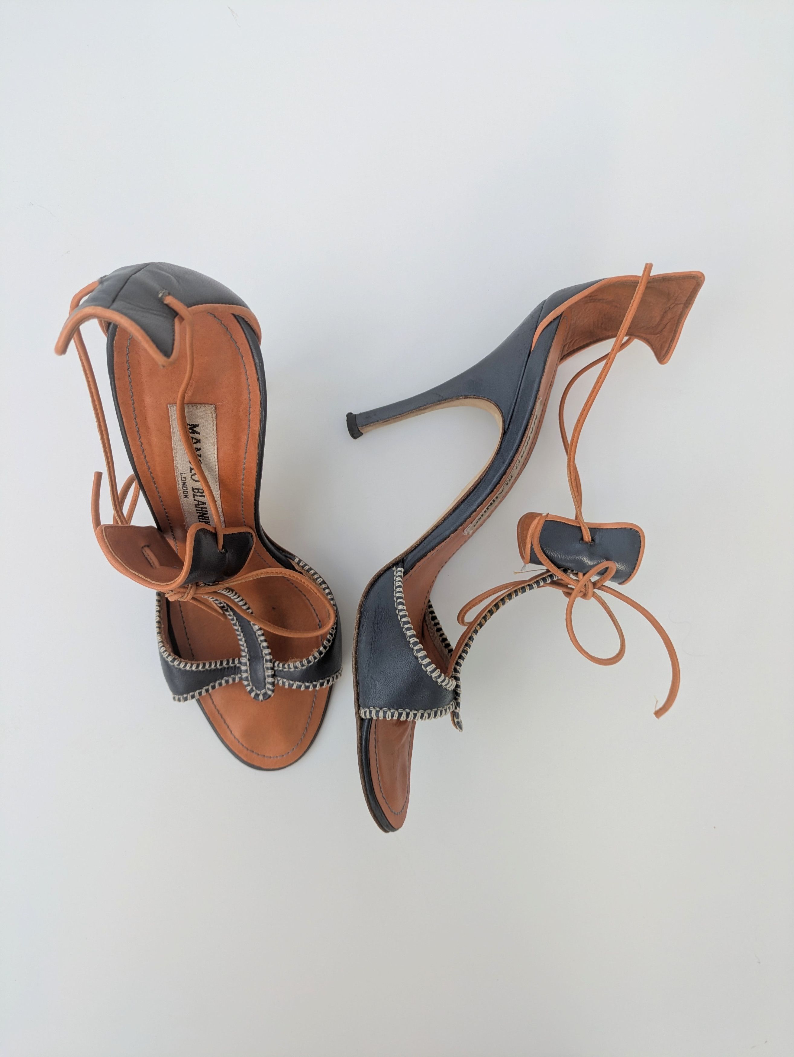 Manolo Blahnik Vintage Manolo Blahnik blue tan t-bar heels early 2000s Size US 6.5 / IT 36.5 - 9 Thumbnail