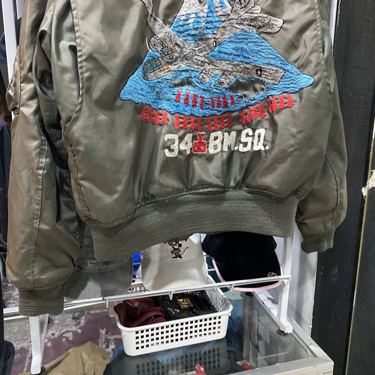 Vintage Vintage 98th Bomb Wing 34th Bomb Squadron Bomber Jacket RARE Size US M / EU 48-50 / 2 - 9 Thumbnail