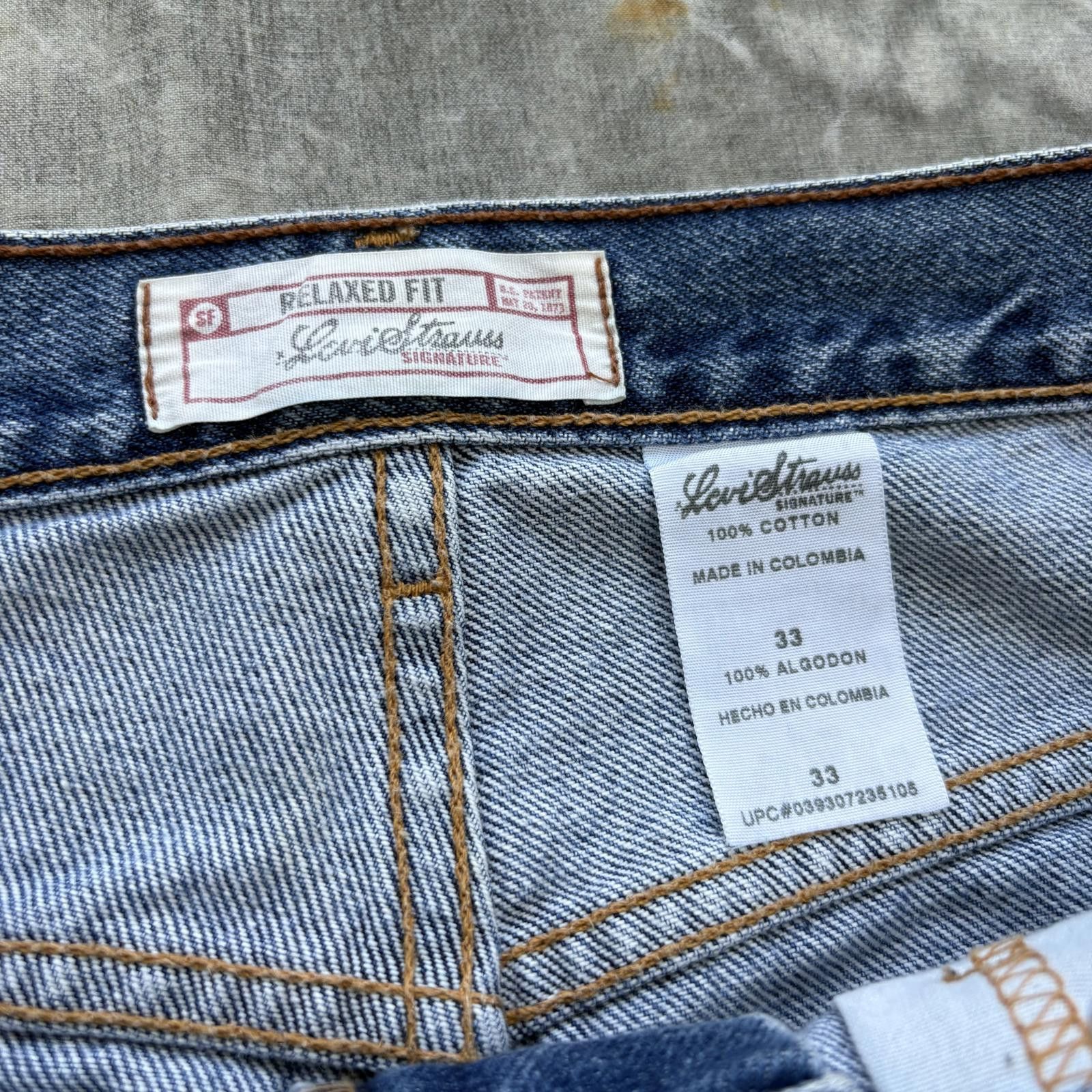Levi's Vintage Y2K Levi’s Grunge Skater Baggy Denim Shorts Jorts Size US 33 - 3 Thumbnail