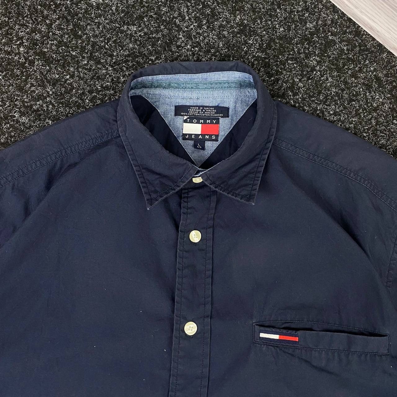Tommy Hilfiger 90s shirt flames Hawaiian over print Japan Tommy Hilfiger Size US L / EU 52-54 / 3 - 3 Thumbnail