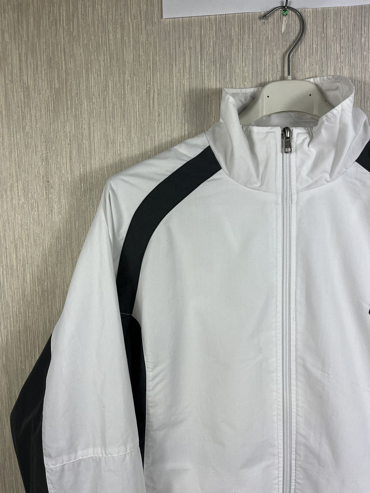 Nike × Vintage Vintage Nike athletic dept y2k nylon windbreaker jacket Size US L / EU 52-54 / 3 - 4 Thumbnail