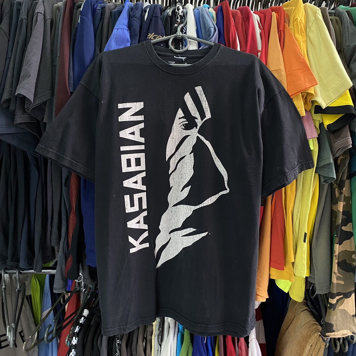 Band Tees Vintage Kasabian 2011 Big Graphic logo rock band tee Size US XL / EU 56 / 4 - 1 Thumbnail