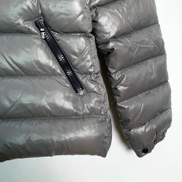 Moncler Moncler Bady Logo Silver Gray Quilted Down Hooded Jacket Coa Size XL / US 12-14 / IT 48-50 - 6 Thumbnail
