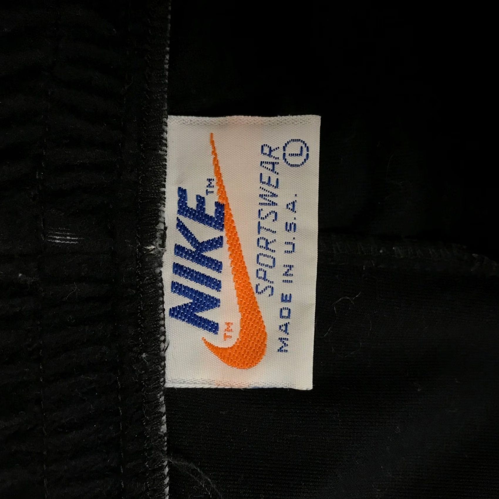 Nike VINTAGE Nike Sportswear Black Velour Track Pants High Rise Straight Leg Large Women Size 36" / US 14 / IT 50 - 7 Thumbnail