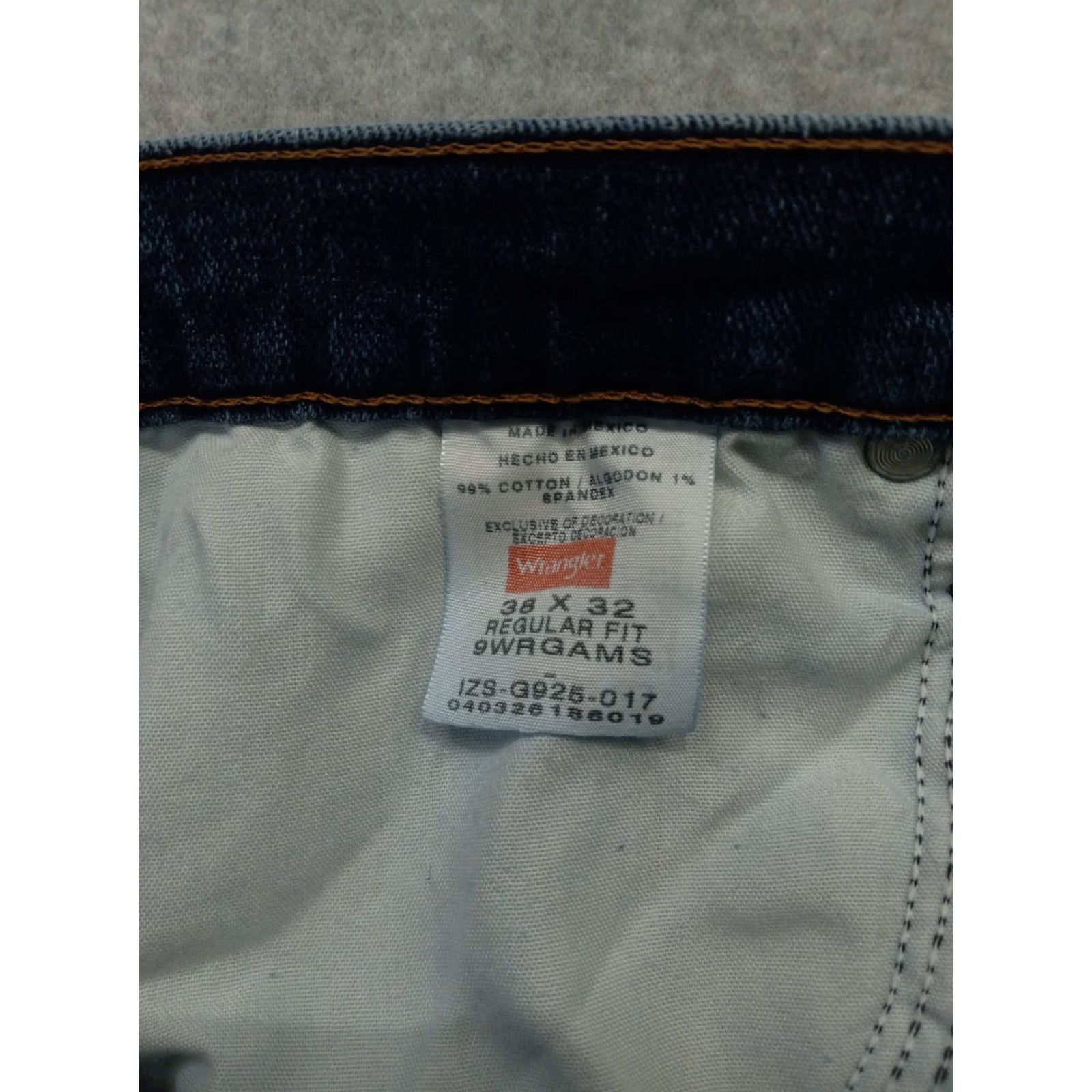 Wrangler Wrangler Jeans 38x32 Mens Regular Fit Straight Leg Denim Blue Med Wash Size US 38 / EU 54 - 4 Thumbnail