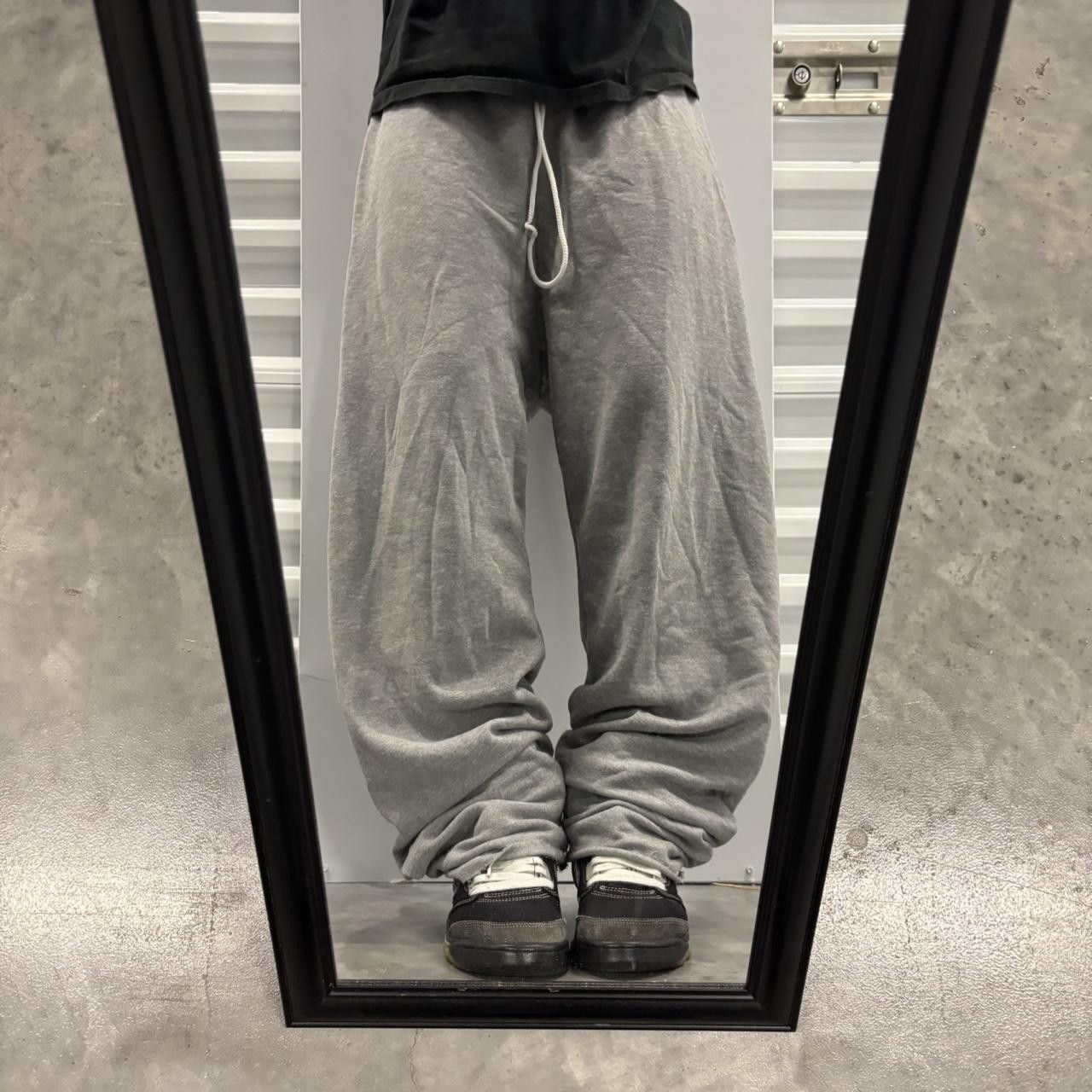 Japanese Brand × Vintage Crazy Vintage Y2K/2000s Baggy Light Grey Essential Sweatpants! Size US 34 / EU 50 - 1 Thumbnail