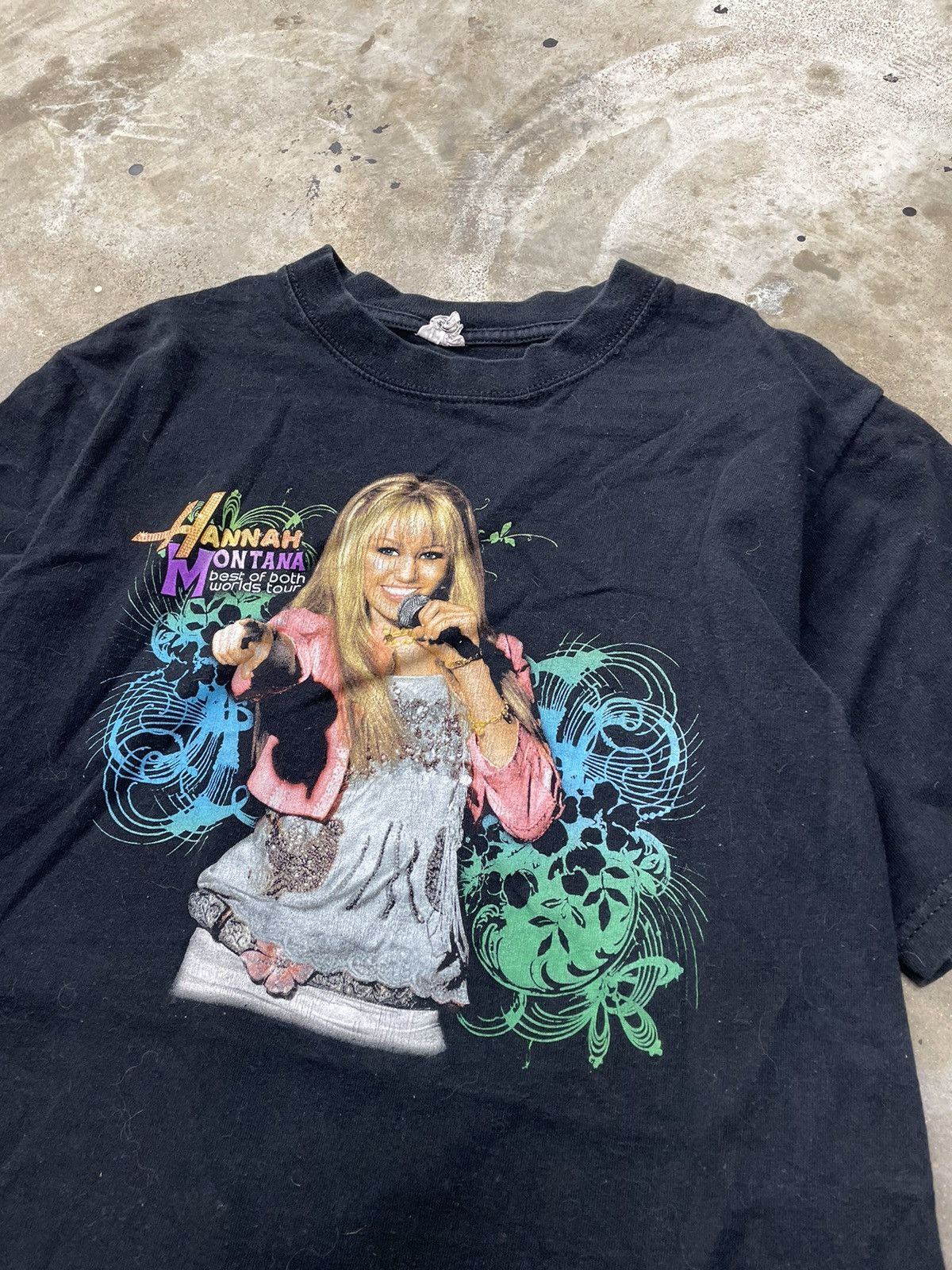 Band Tees Y2K Hannah Montana Tour a Shirt Size US S / EU 44-46 / 1 - 2 Thumbnail