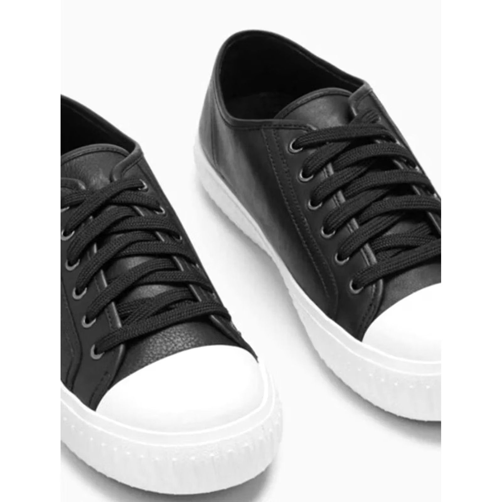 Eileen Fisher Eileen Fisher Women's Sneaker Black Leather Captoe W/White Rubber Sole Sz 8 XS-Long? Size US 8 / IT 38 - 8 Thumbnail