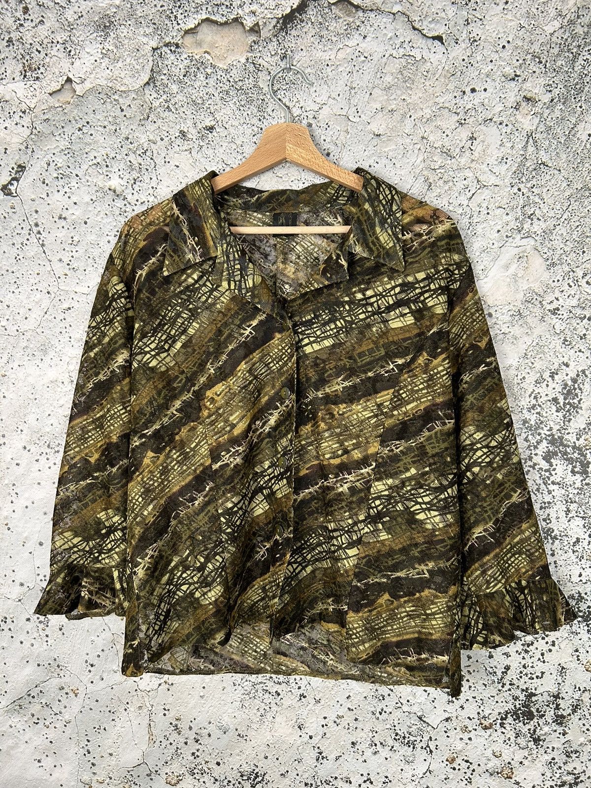 Vintage Vintage Avantgarde Shirt Camo Grunge Military Rock Punk Size US L / EU 52-54 / 3 - 1 Thumbnail