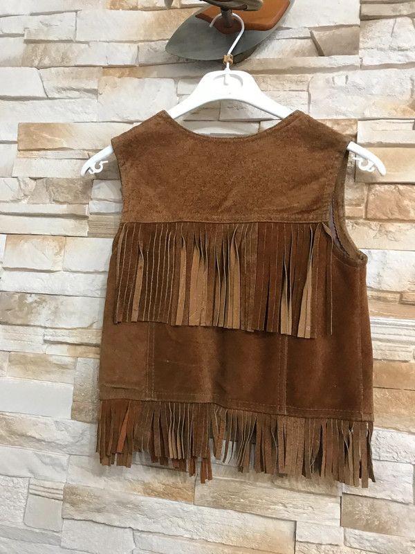 Vintage Elegant Children's Suede Leather Vest - Light Brown, Vintage Size US XXS / EU 40 - 3 Thumbnail