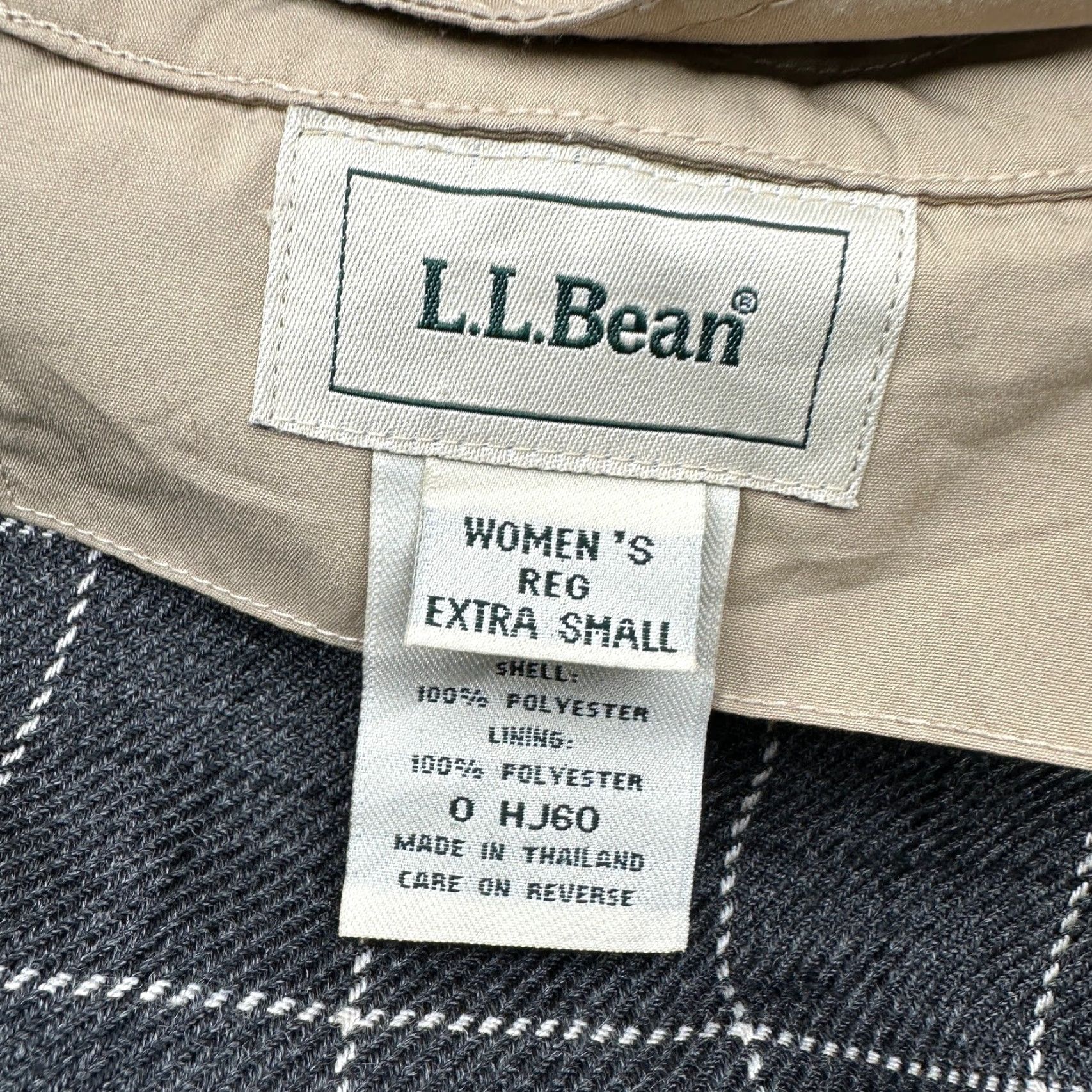 Vintage VINTAGE LL Bean HJ60 Duster Vented Rain Trench Long Coat Women XS Hooded Beige Tan Wool Blend Trench Coat Womens XS Size XS / US 0-2 / IT 36-38 - 2 Thumbnail