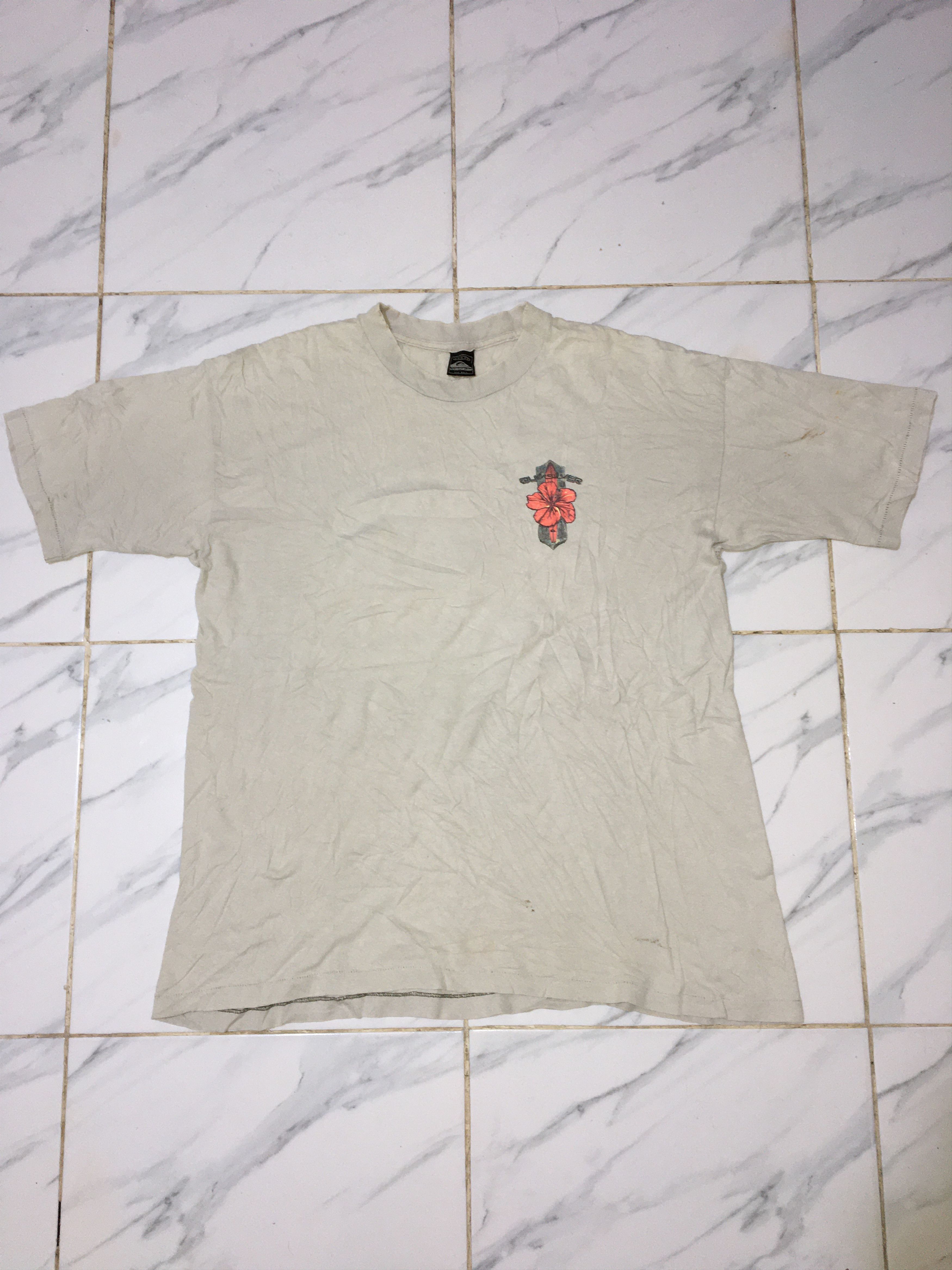 Quiksilver Vintage Quiksilver Honolulu Hawaii Distressed Tee Shirt Size US L / EU 52-54 / 3 - 2 Thumbnail