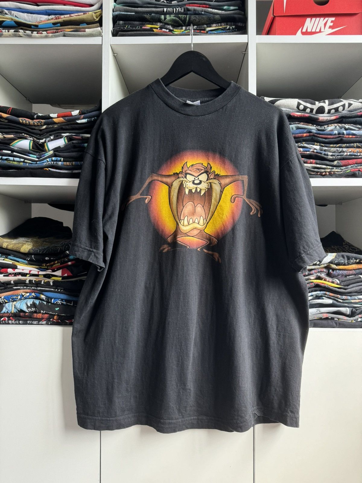 Vintage Vintage 90s Looney Tunes TAZ Movie Tee T Shirt Size US XL / EU 56 / 4 - 1 Thumbnail