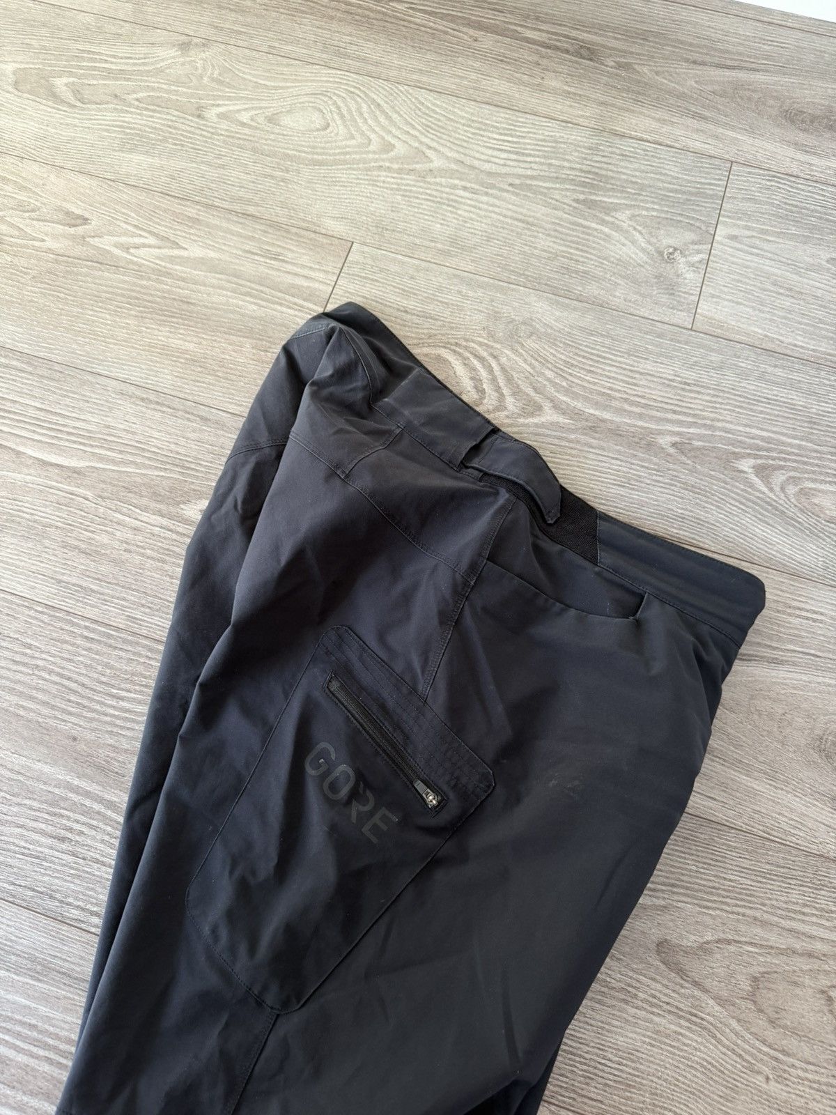 GOREWEAR Gore Bike Run Wear Mens Shorts Size US 32 / EU 48 - 14 Thumbnail