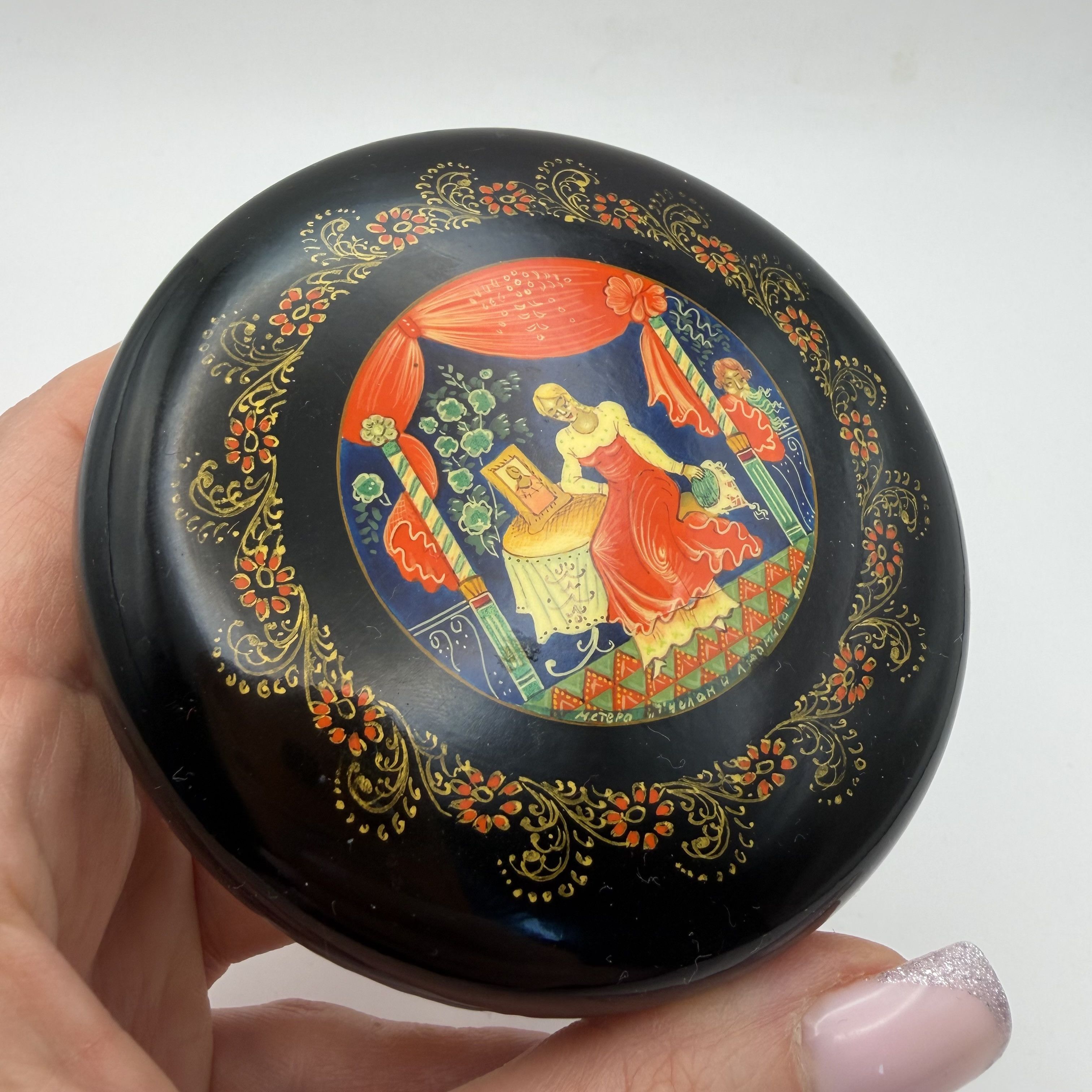 Vintage Vintage Russian Mstera Lacquer Box Hand Painted MiniatureBox Size ONE SIZE - 1 Thumbnail