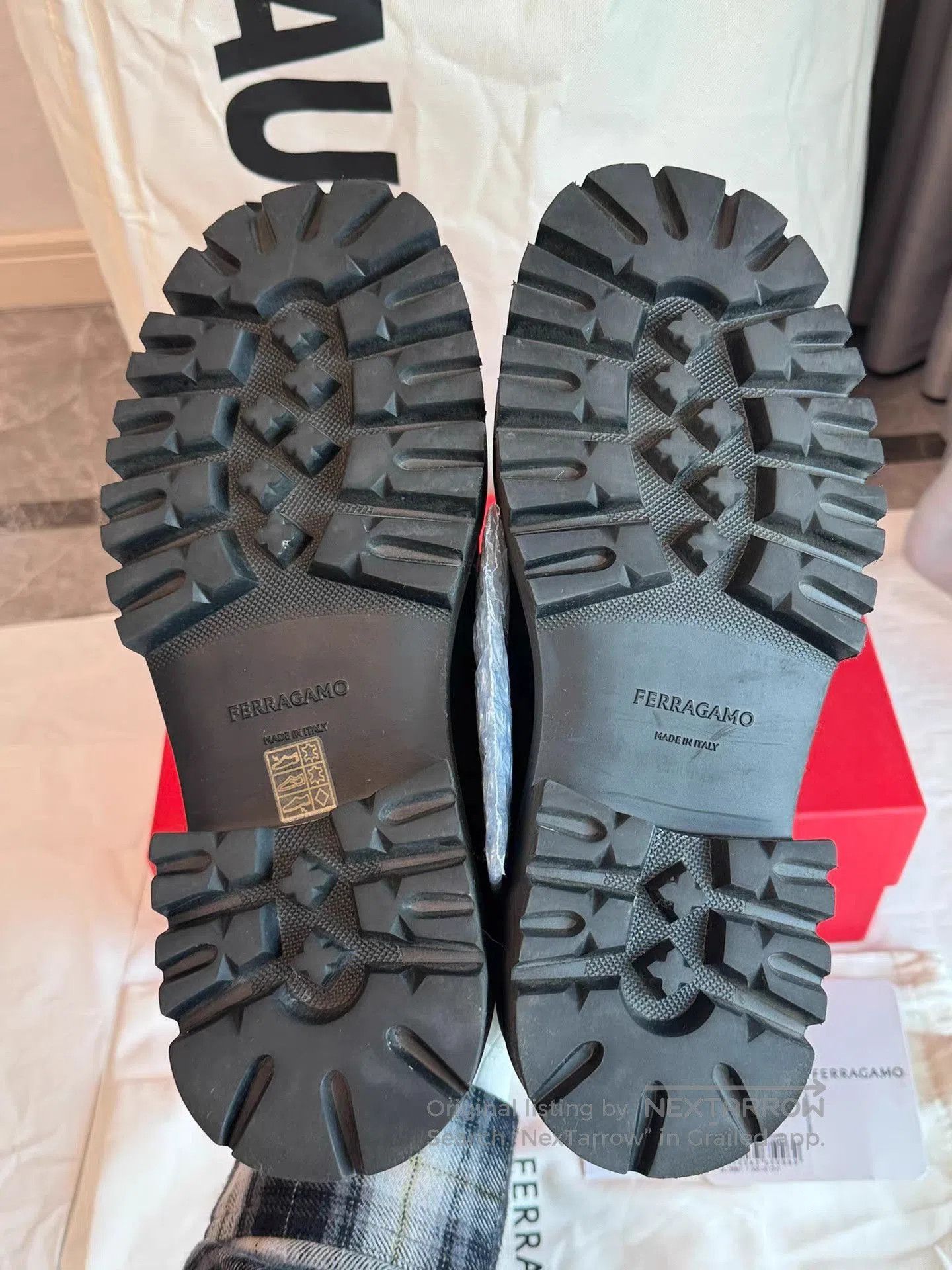 Salvatore Ferragamo Black Leather Slip. Size US 7 / EU 40 - 8 Thumbnail