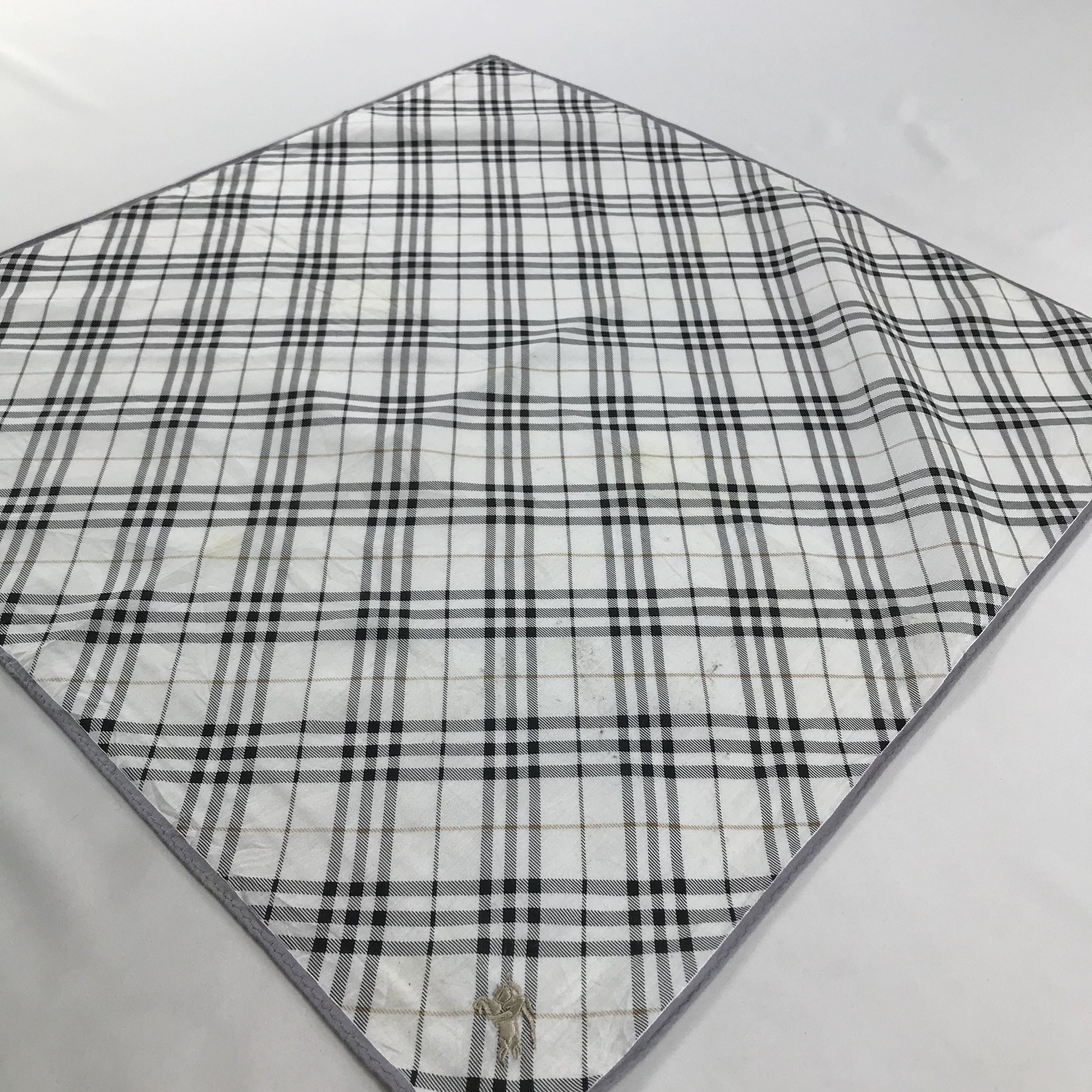 Burberry × Vintage Burberry Bandana / Handkerchief / Neckerchief - S1411 Size ONE SIZE - 2 Thumbnail
