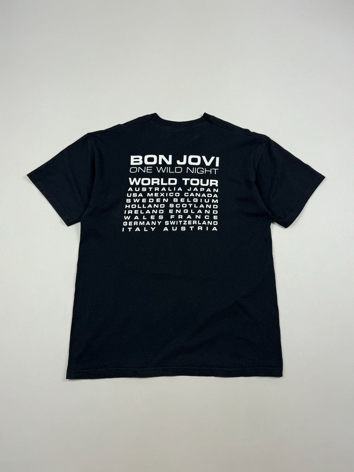 Band Tees × Bon Jovi 2001 Bon Jovi One Wild Night World Tour T-Shirt Size US L / EU 52-54 / 3 - 7 Thumbnail