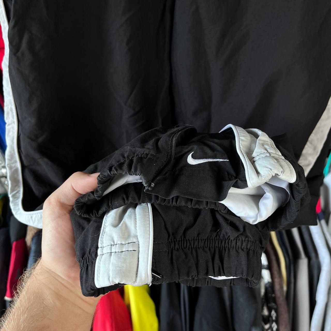 Nike Vintage Nike Black Nylon Track Pants Sportswear Size XXL Size US 38 / EU 54 - 4 Thumbnail