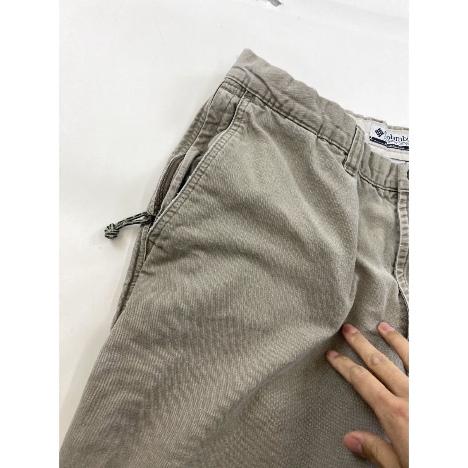 Vintage Columbia Pants Mens 36 Khaki Canvas Workwear Chino Cotton Regular Wide-Leg Pockets 29 Inseam Mens Size US 32 / EU 48 - 3 Thumbnail