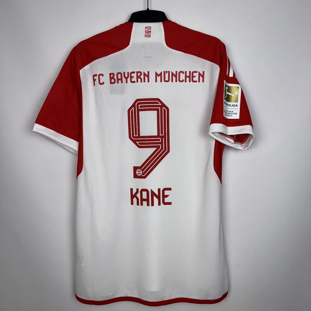 Adidas Bayern Munich 2023 Home Football Shirt Soccer Jersey Kane Size US L / EU 52-54 / 3 - 2 Thumbnail