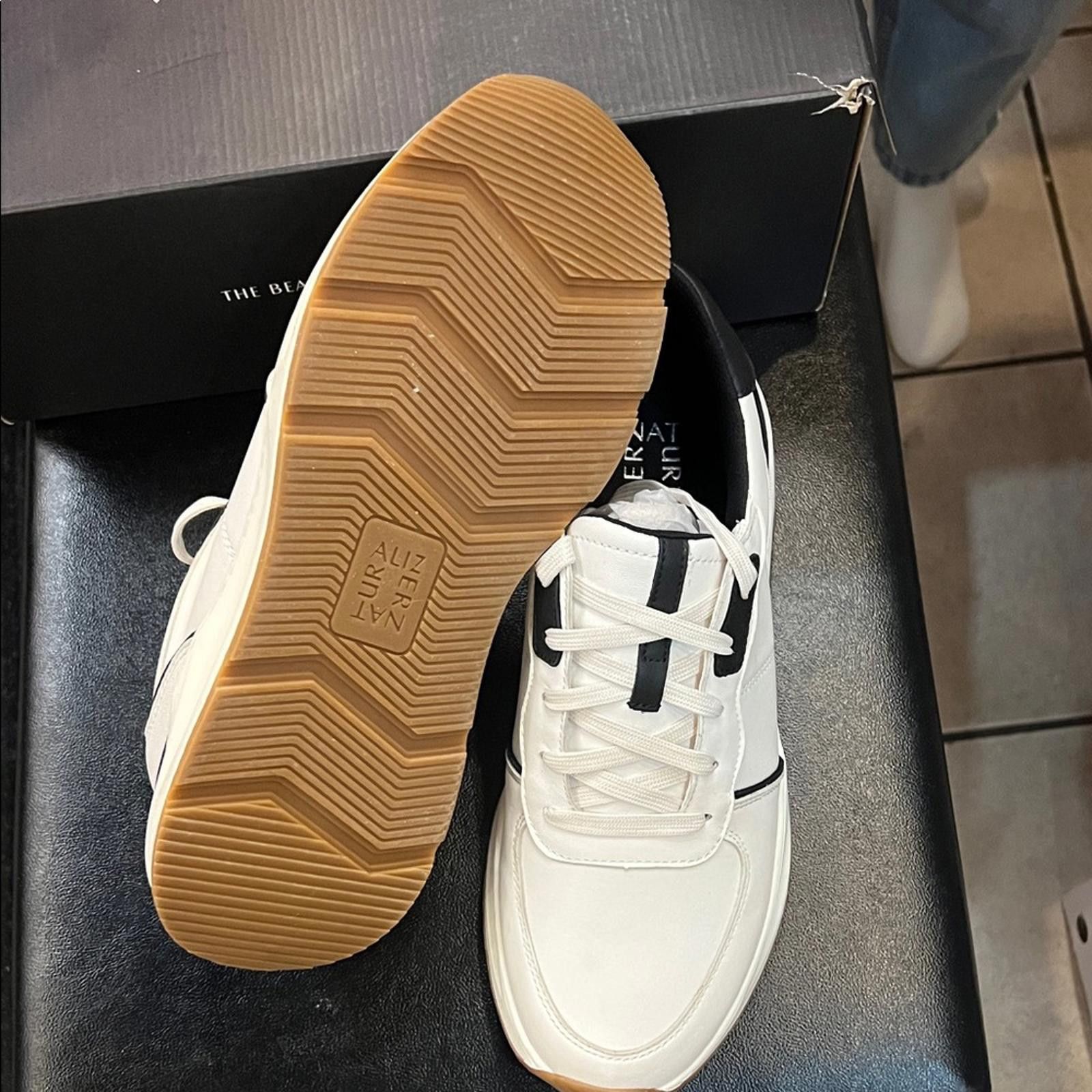 Other Naturalizer Cream Men's Sneakers Size US 11 / EU 44 - 4 Thumbnail