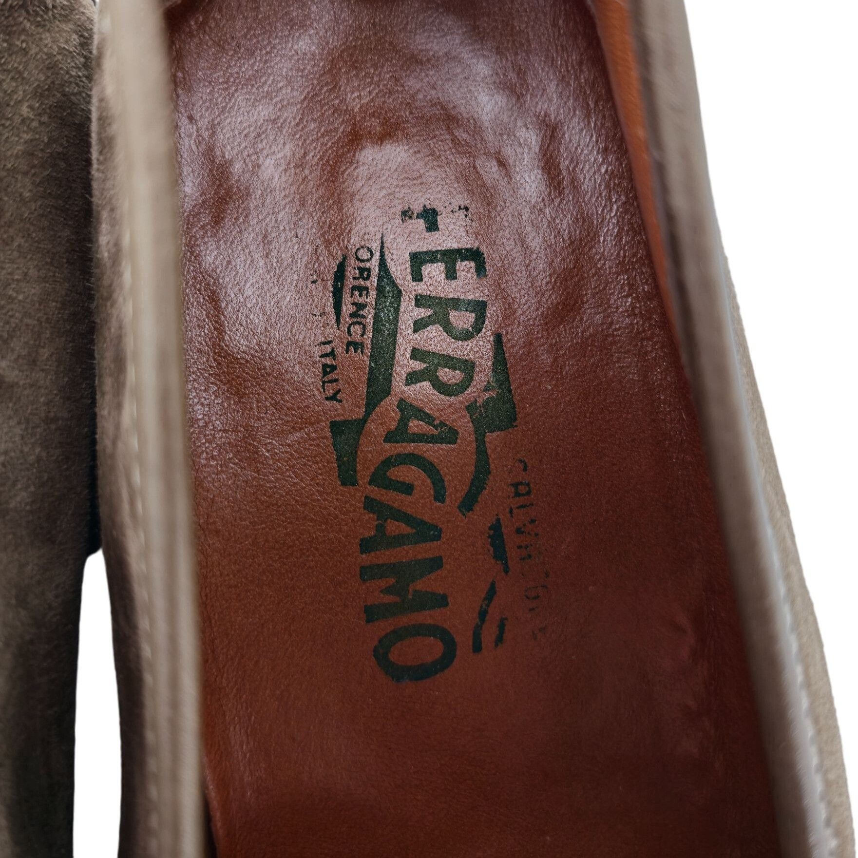 Salvatore Ferragamo Vintage Salvatore Ferragamo Italy Dress Shoe Taupe Suede 8.5 Size US 8.5 / EU 41-42 - 11 Thumbnail