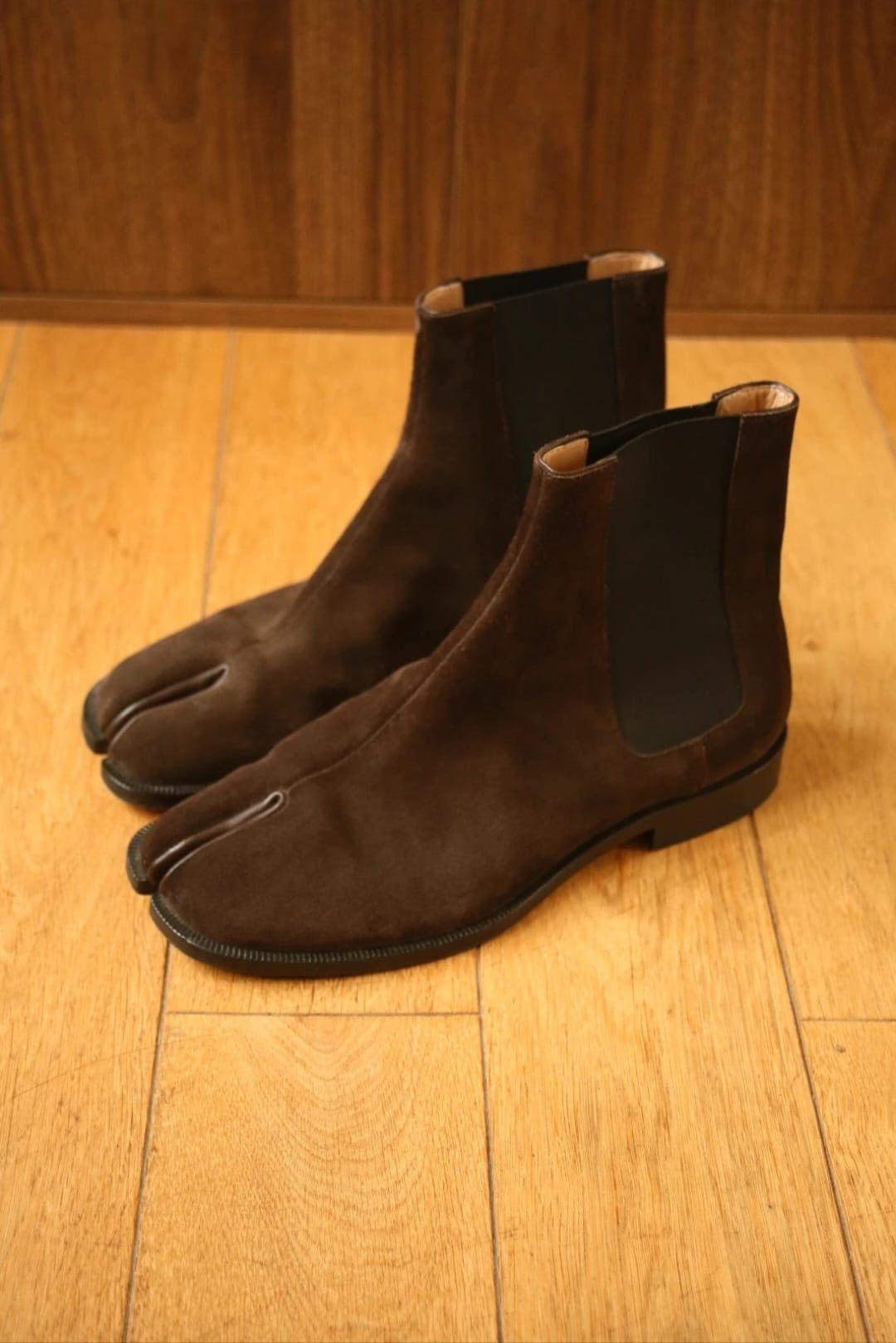 Maison Margiela Maison Margiela Tabi Chelsea Boots Brown Size US 9 / EU 42 - 3 Thumbnail
