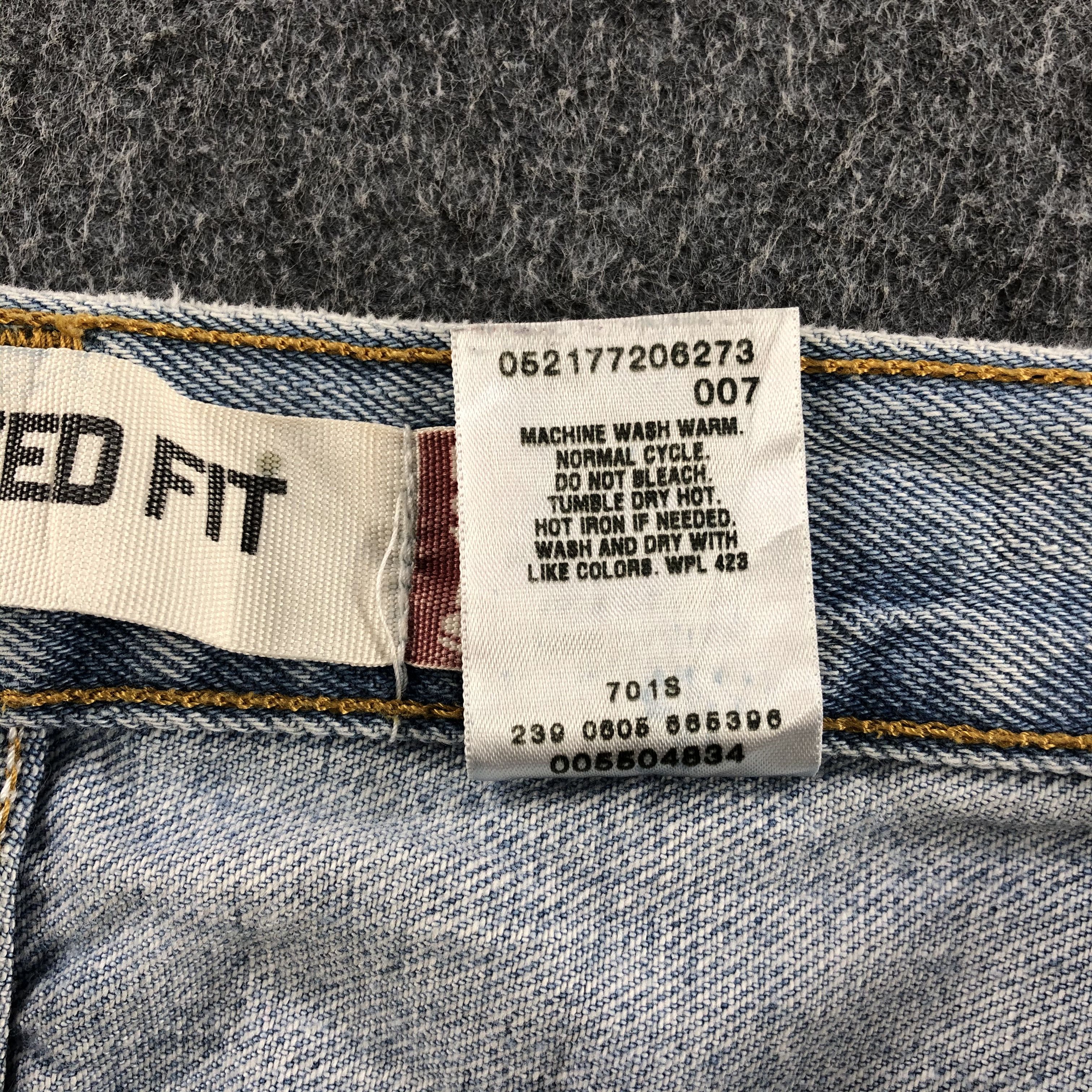 Levi's Light Wash Vintage Levis 550 Jeans-J1147 Size US 39 - 11 Thumbnail