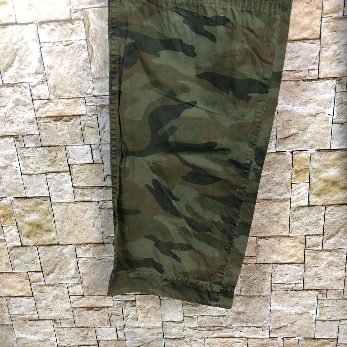 LOWRYS FARM Lowrys Farm Pantera Camo Green Cargo Multipocket Pants #A592 Size US 31 - 11 Thumbnail