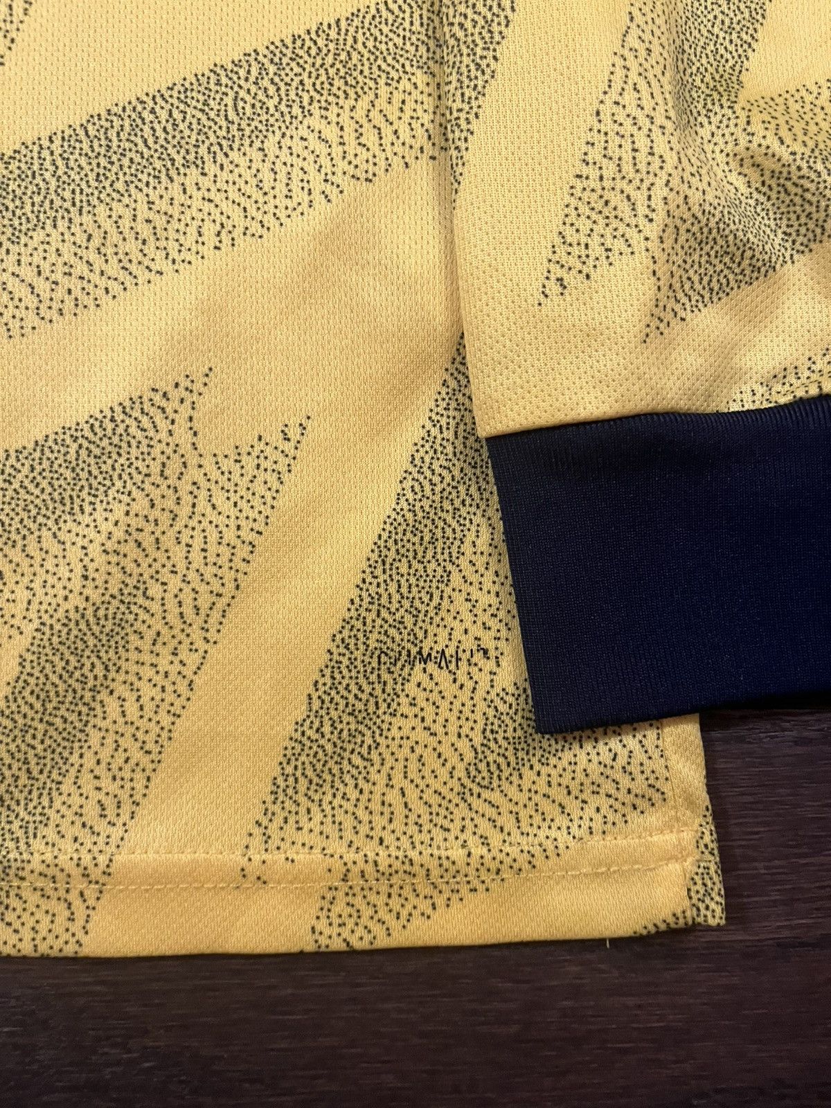 Adidas Long Sleeve Adidas Nicolas Pépé ARSENAL 19/20 Away Kit Size US M / EU 48-50 / 2 - 6 Thumbnail